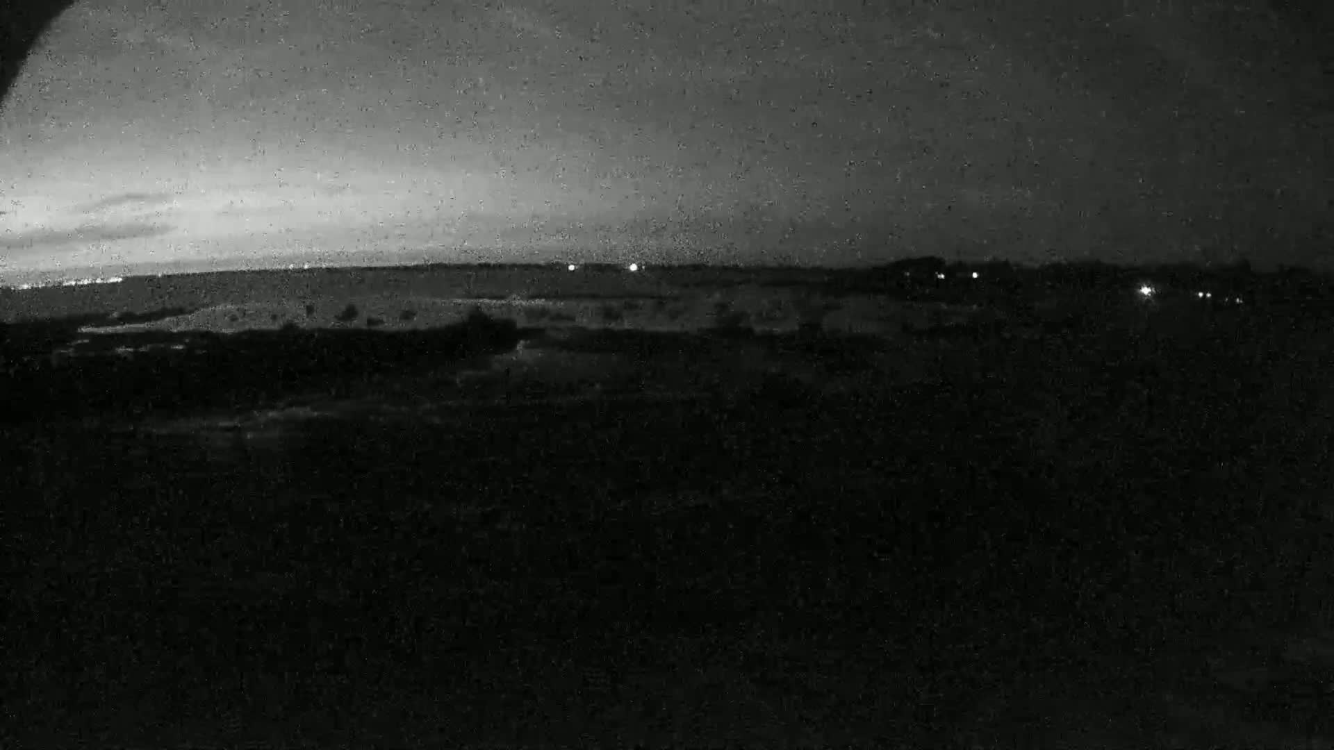  Mesquer , Plage de Lanseria Beach Live Cam - Saint-Nazaire, Loire-Atlantique, Pays de la Loire, France