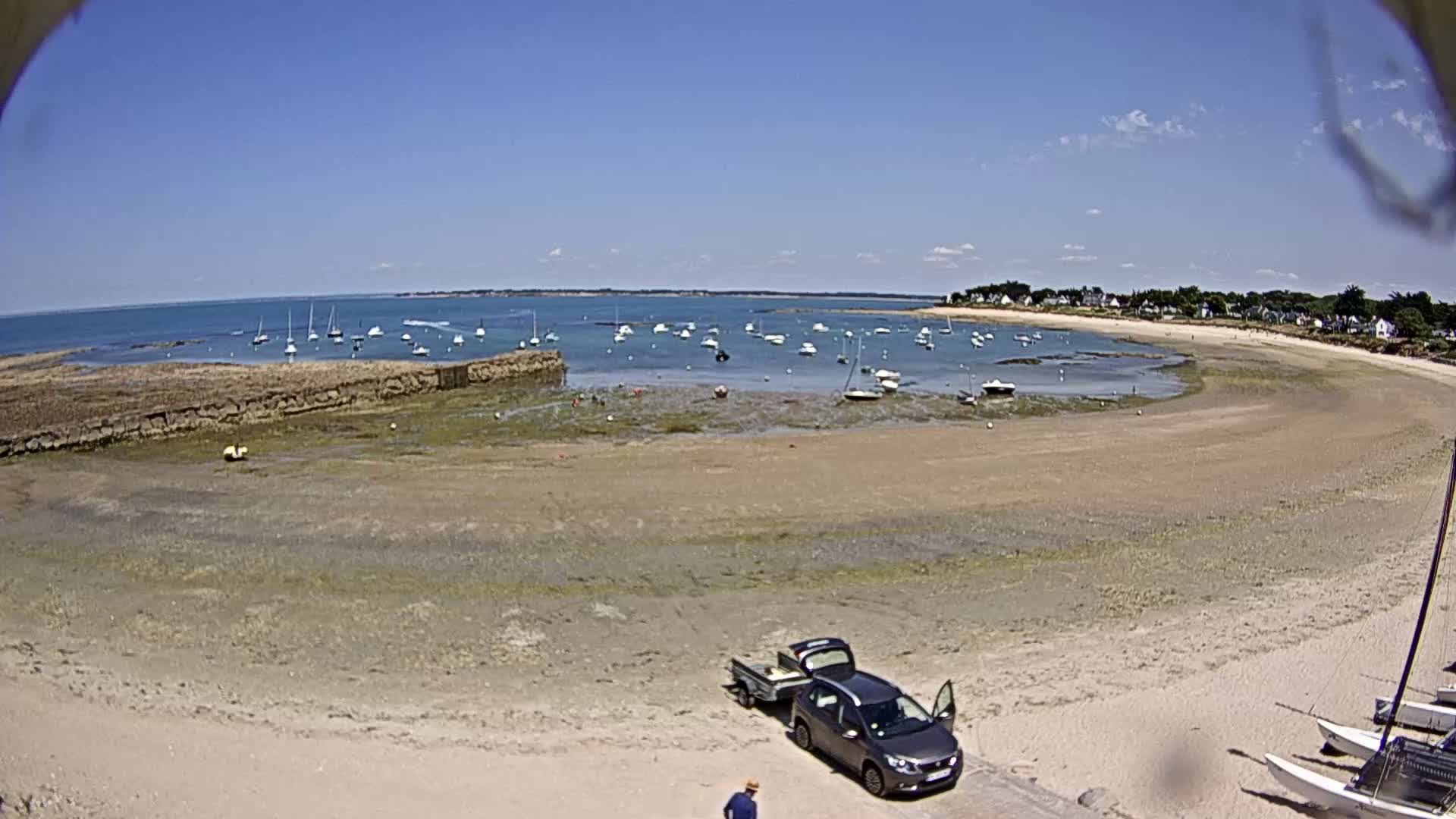  Mesquer , Plage de Lanseria Beach Live Cam - Saint-Nazaire, Loire-Atlantique, Pays de la Loire, France