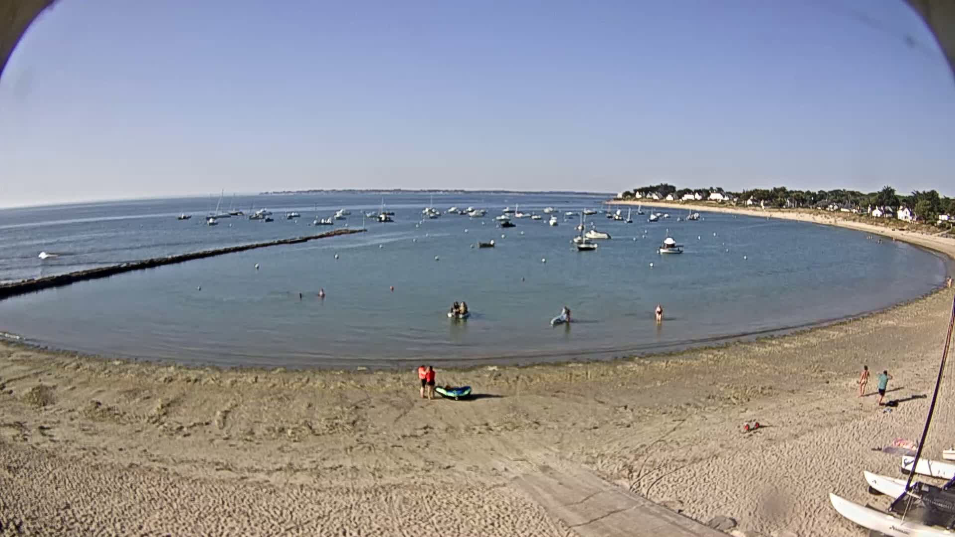  Mesquer , Plage de Lanseria Beach Live Cam - Saint-Nazaire, Loire-Atlantique, Pays de la Loire, France