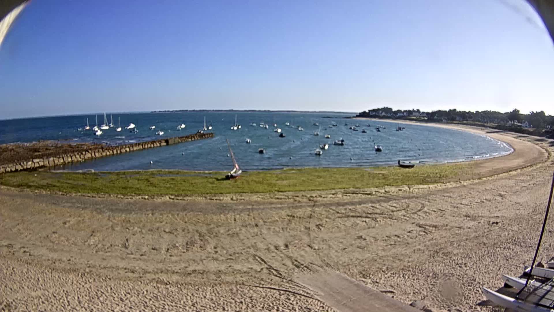  Mesquer , Plage de Lanseria Beach Live Cam - Saint-Nazaire, Loire-Atlantique, Pays de la Loire, France