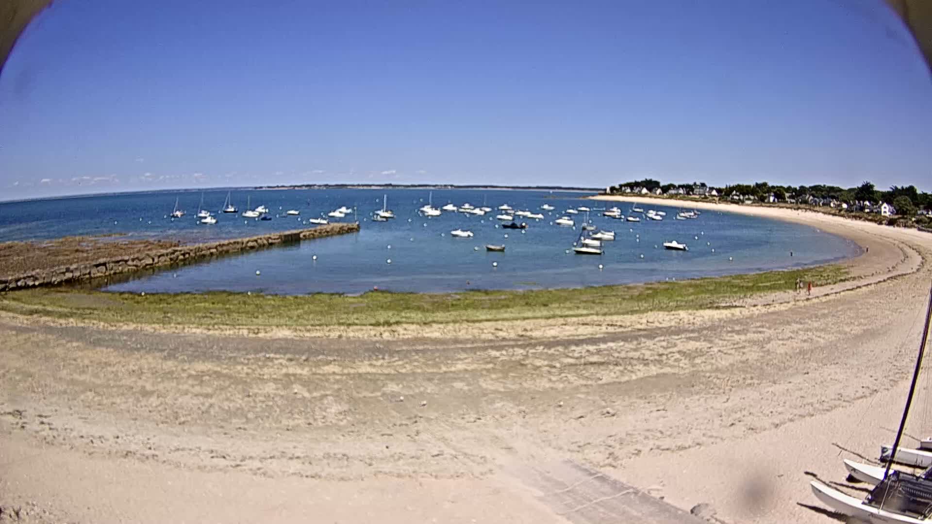  Mesquer , Plage de Lanseria Beach Live Cam - Saint-Nazaire, Loire-Atlantique, Pays de la Loire, France