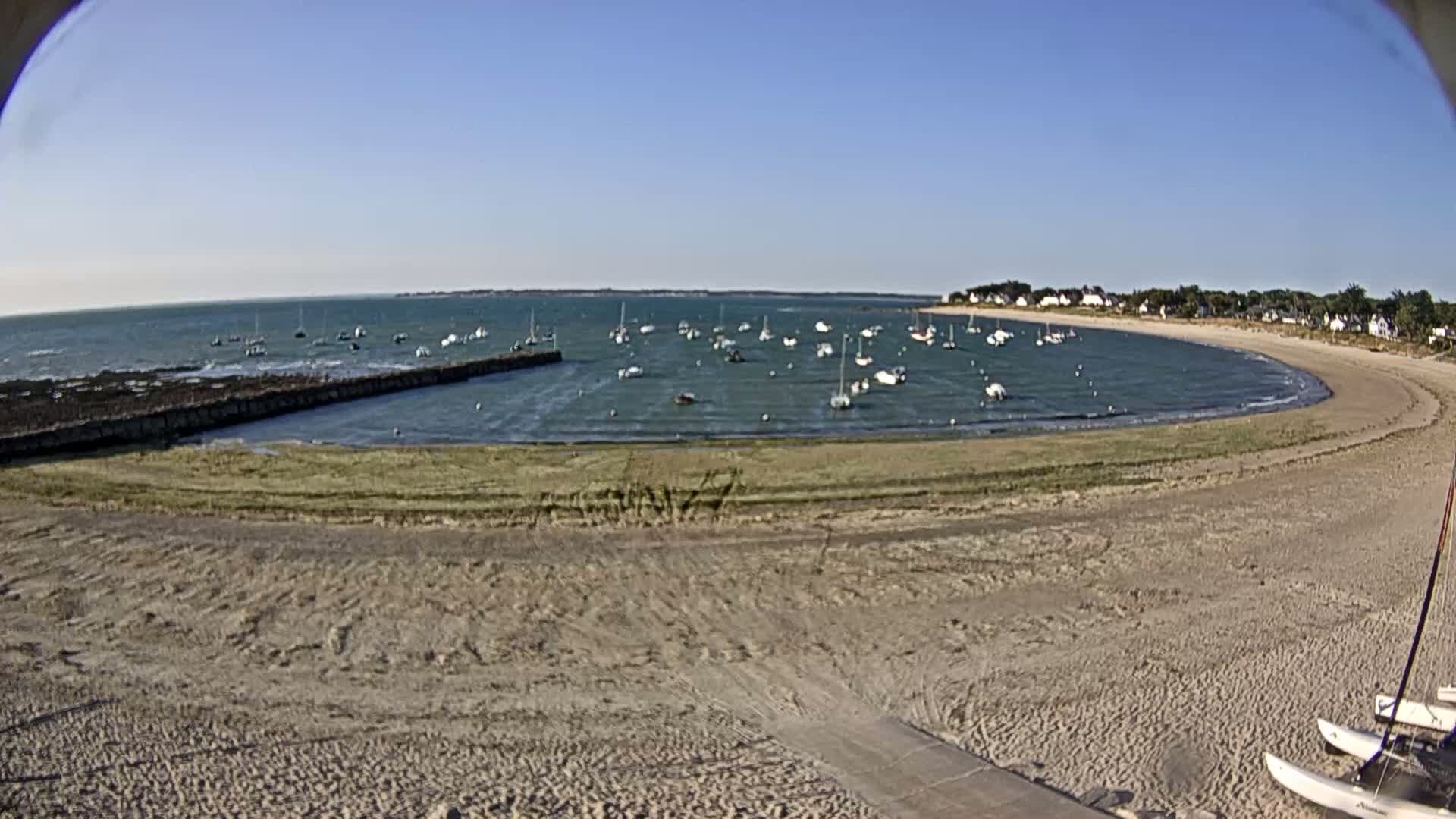  Mesquer , Plage de Lanseria Beach Live Cam - Saint-Nazaire, Loire-Atlantique, Pays de la Loire, France
