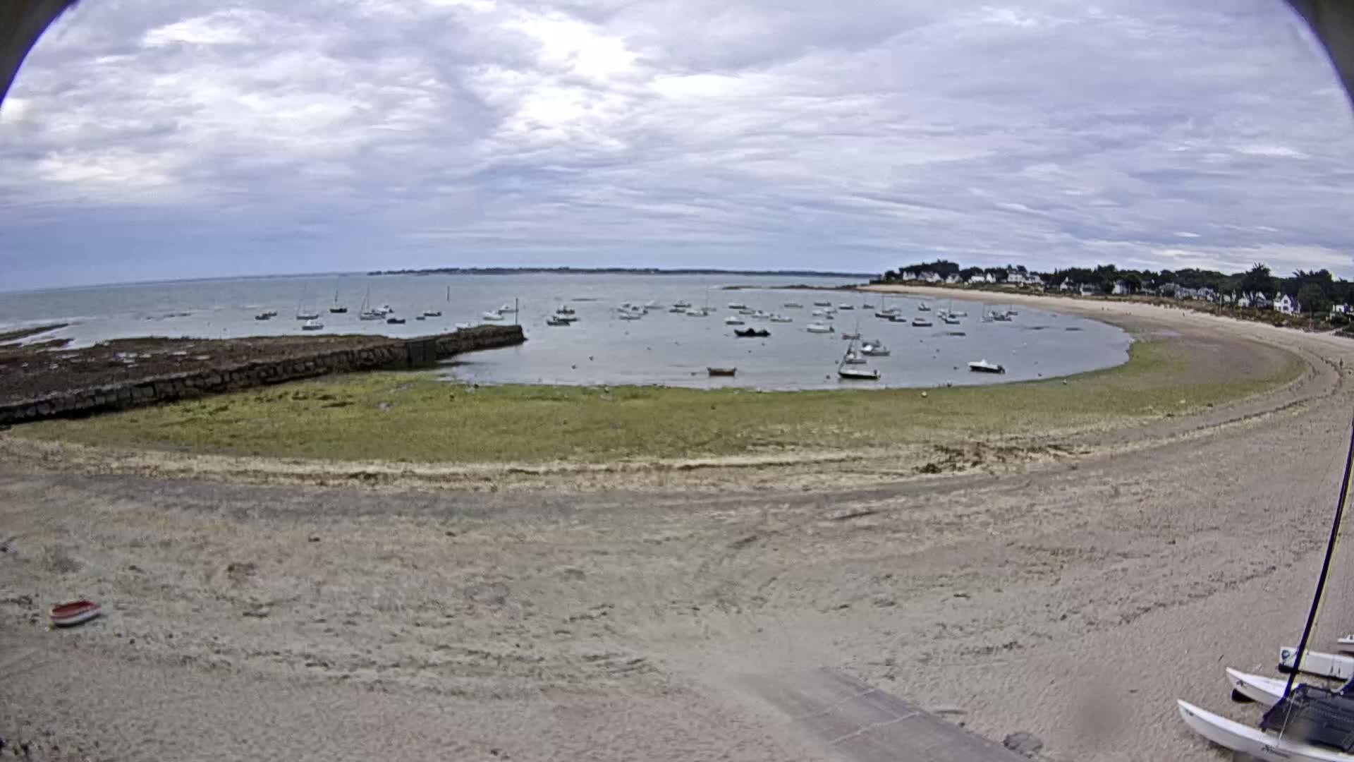  Mesquer , Plage de Lanseria Beach Live Cam - Saint-Nazaire, Loire-Atlantique, Pays de la Loire, France