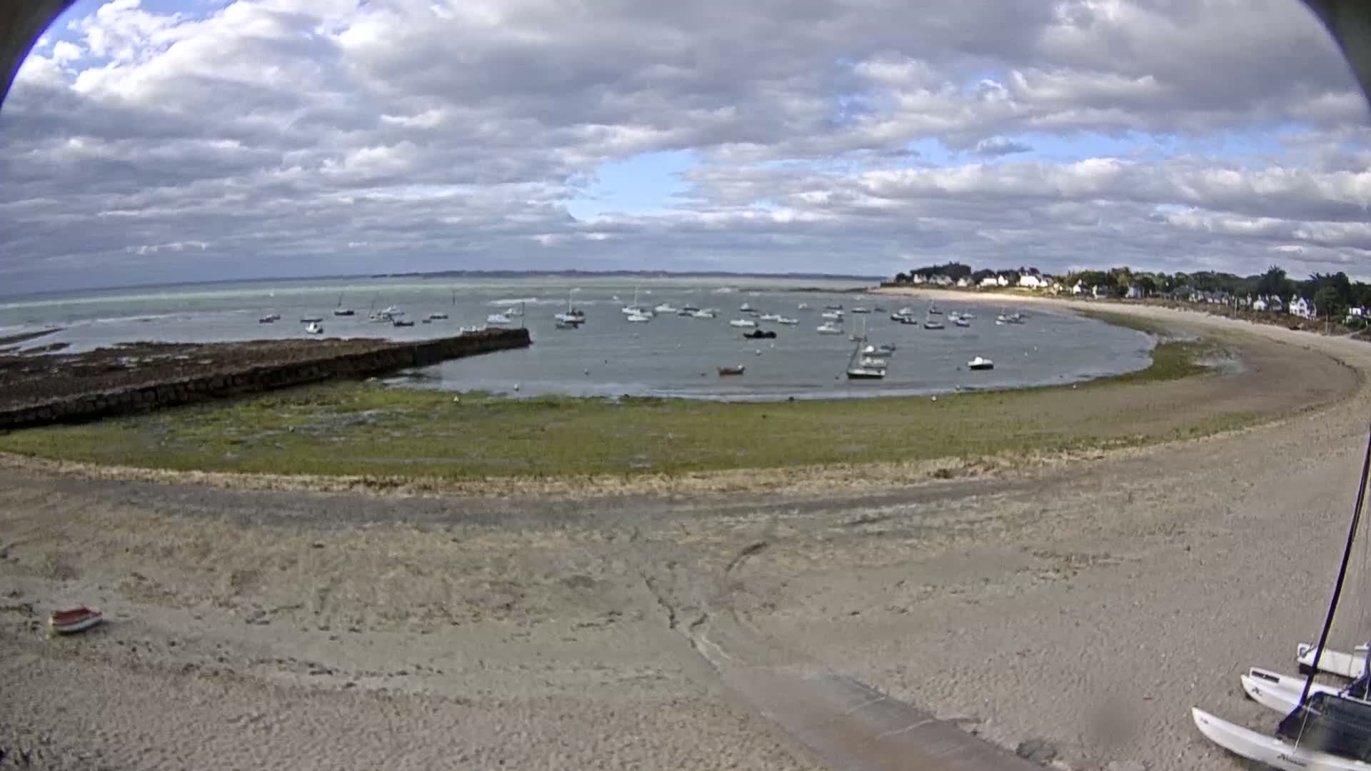  Mesquer , Plage de Lanseria Beach Live Cam - Saint-Nazaire, Loire-Atlantique, Pays de la Loire, France