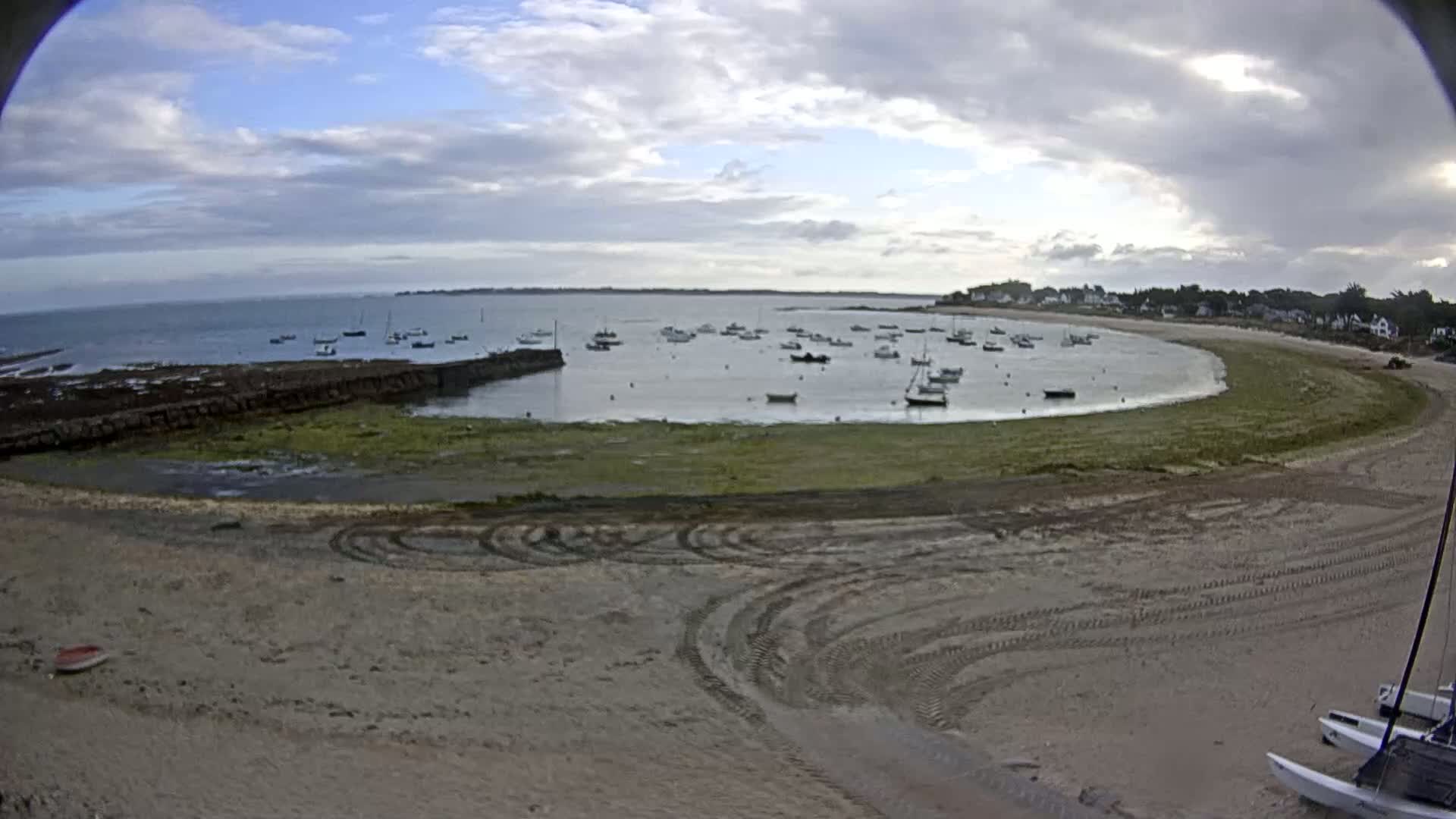  Mesquer , Plage de Lanseria Beach Live Cam - Saint-Nazaire, Loire-Atlantique, Pays de la Loire, France