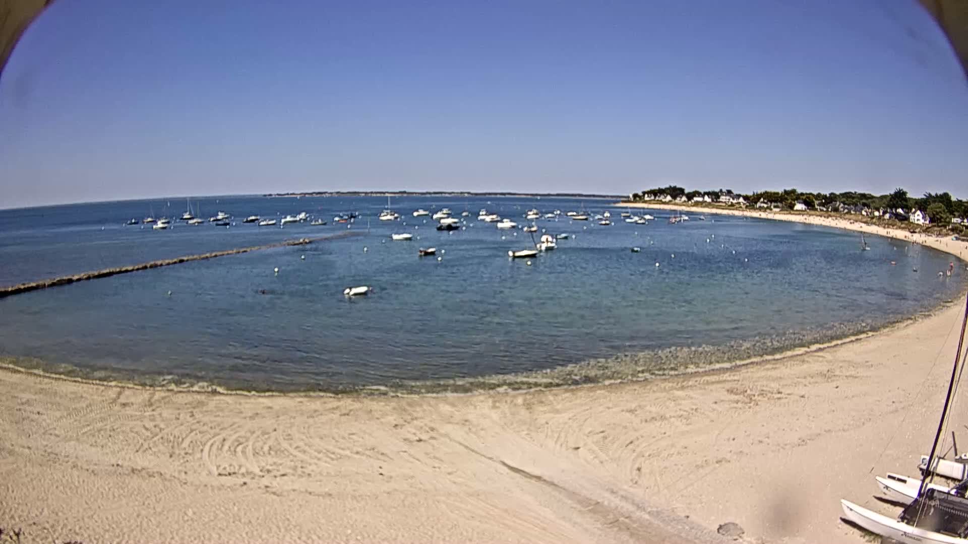  Mesquer , Plage de Lanseria Beach Live Cam - Saint-Nazaire, Loire-Atlantique, Pays de la Loire, France