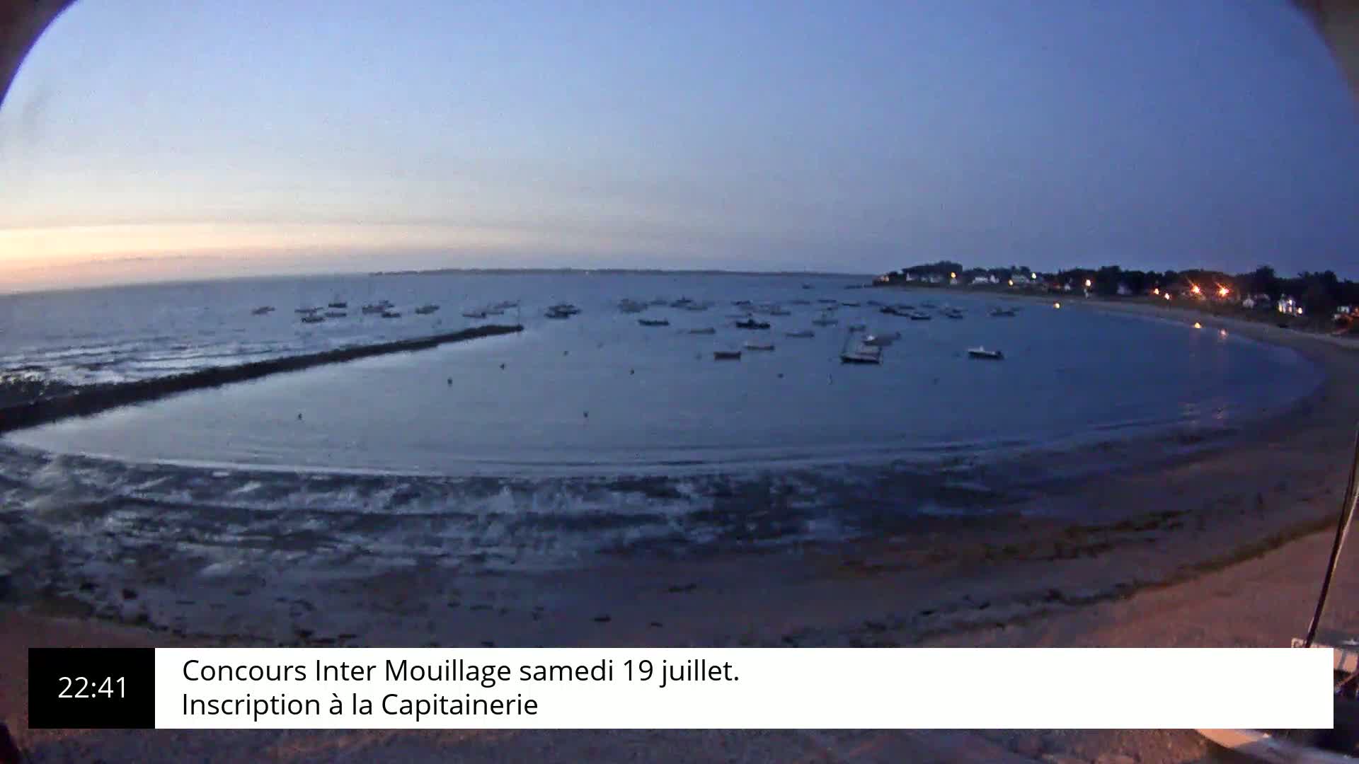  Mesquer , Plage de Lanseria Beach Live Cam - Saint-Nazaire, Loire-Atlantique, Pays de la Loire, France