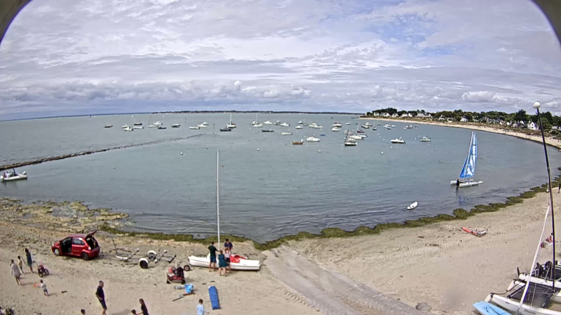  Mesquer , Plage de Lanseria Beach Live Cam - Saint-Nazaire, Loire-Atlantique, Pays de la Loire, France