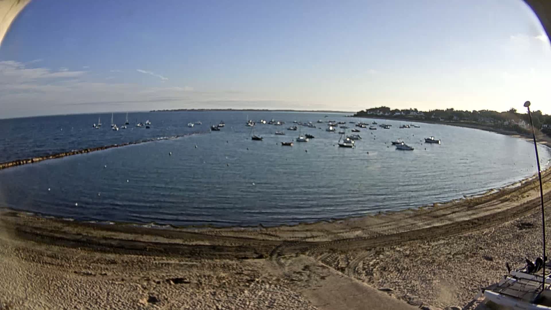  Mesquer , Plage de Lanseria Beach Live Cam - Saint-Nazaire, Loire-Atlantique, Pays de la Loire, France