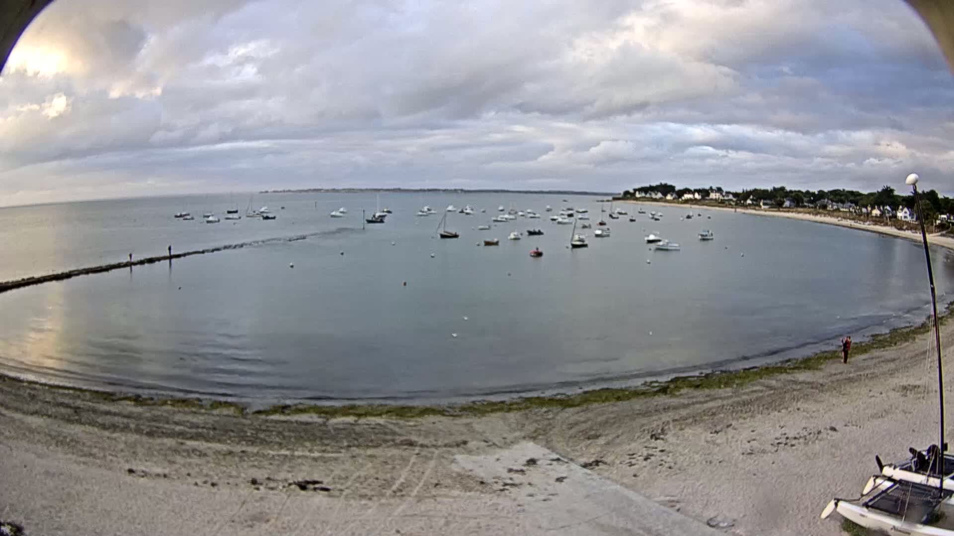  Mesquer , Plage de Lanseria Beach Live Cam - Saint-Nazaire, Loire-Atlantique, Pays de la Loire, France