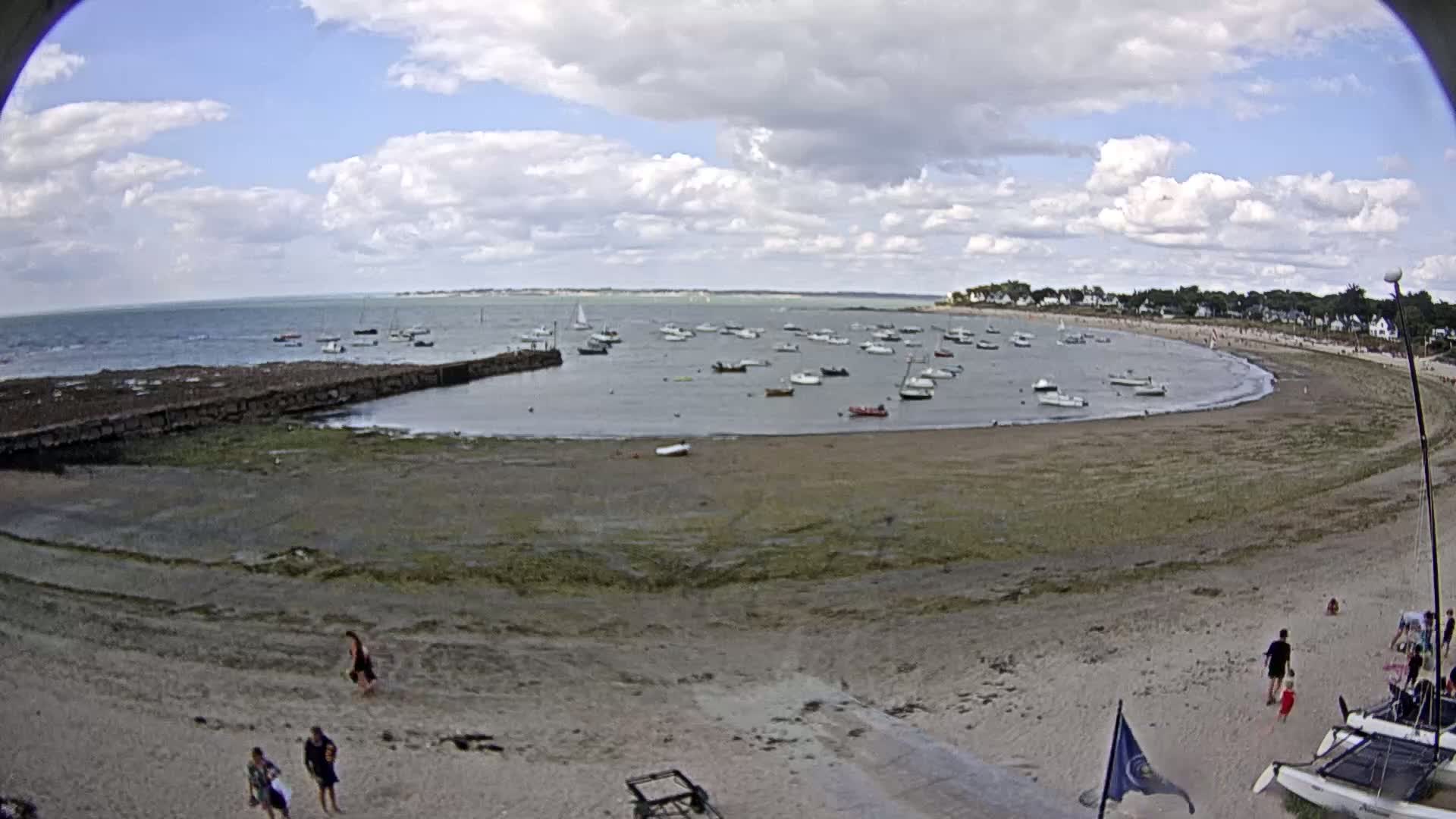  Mesquer , Plage de Lanseria Beach Live Cam - Saint-Nazaire, Loire-Atlantique, Pays de la Loire, France