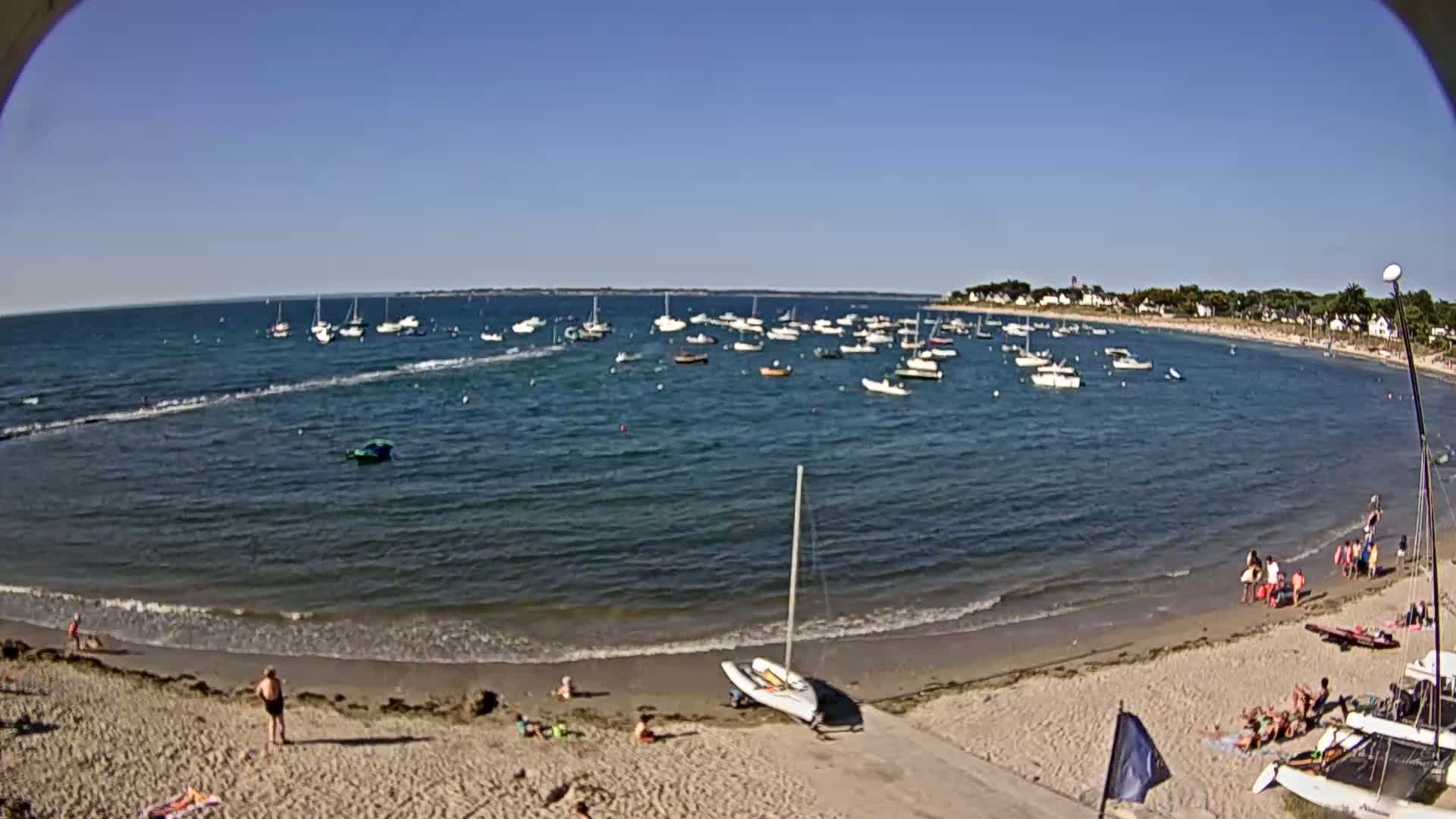  Mesquer , Plage de Lanseria Beach Live Cam - Saint-Nazaire, Loire-Atlantique, Pays de la Loire, France