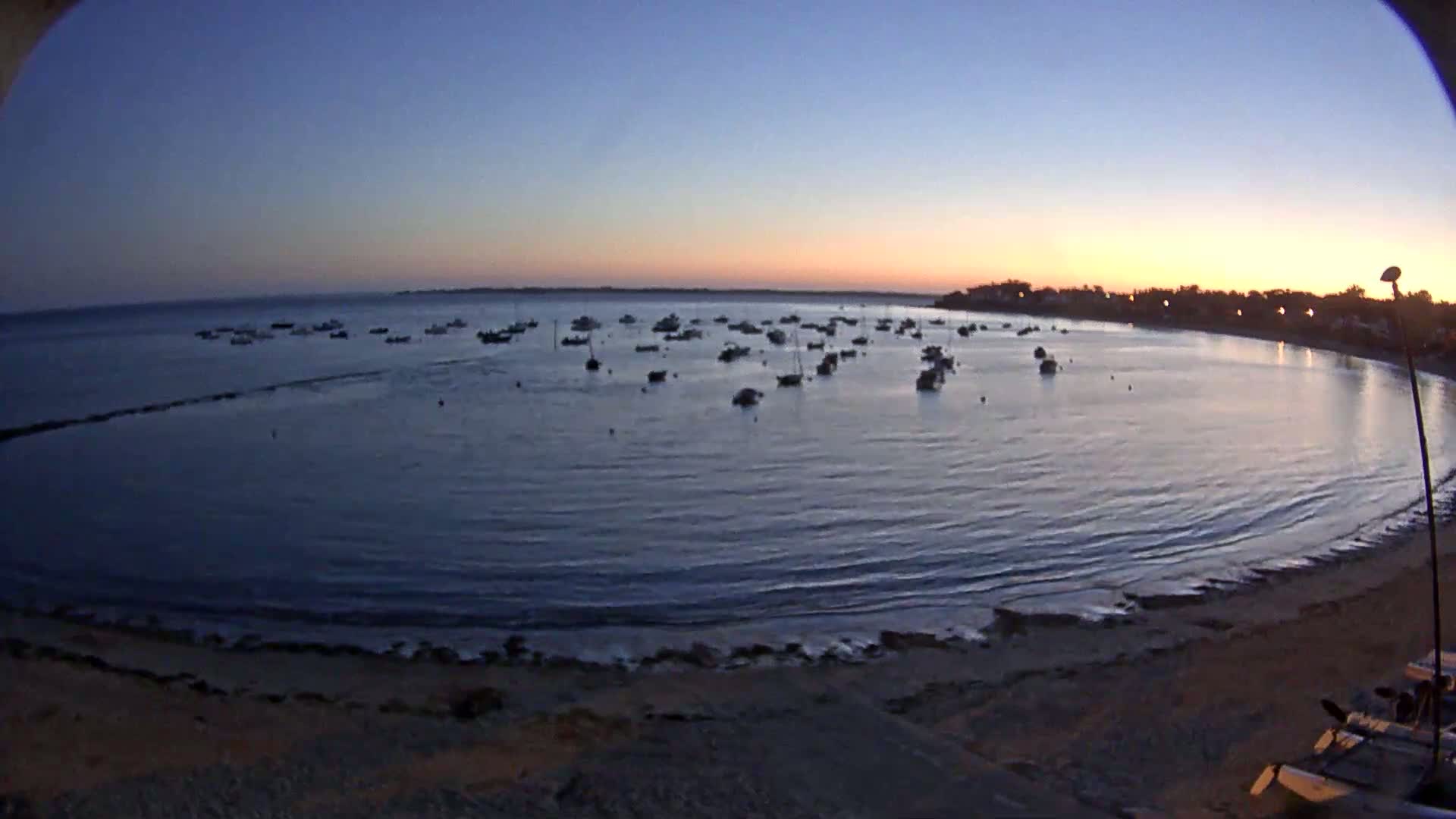  Mesquer , Plage de Lanseria Beach Live Cam - Saint-Nazaire, Loire-Atlantique, Pays de la Loire, France