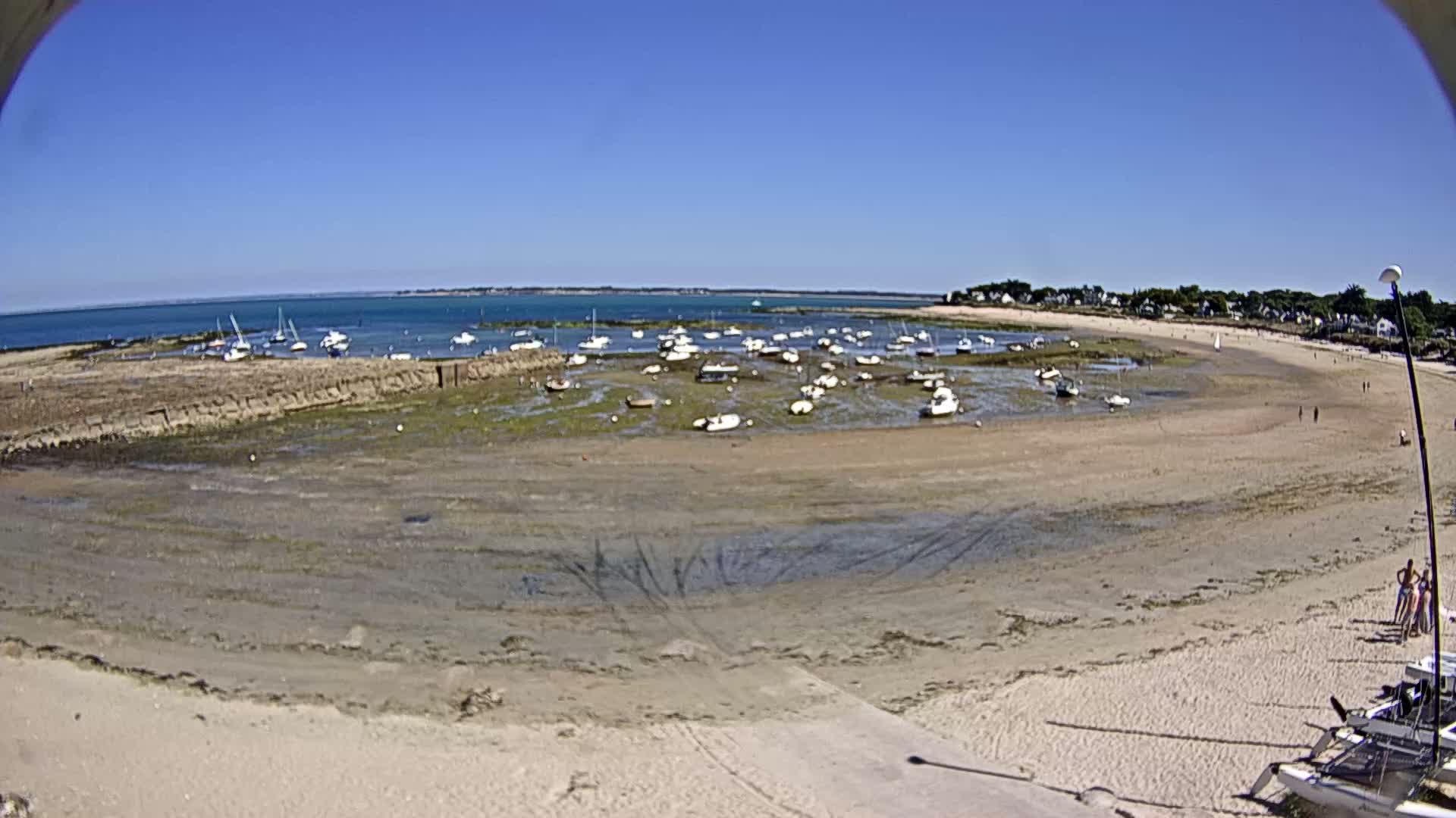  Mesquer , Plage de Lanseria Beach Live Cam - Saint-Nazaire, Loire-Atlantique, Pays de la Loire, France