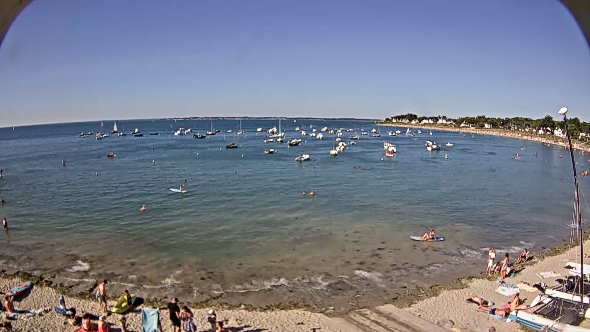  Mesquer , Plage de Lanseria Beach Live Cam - Saint-Nazaire, Loire-Atlantique, Pays de la Loire, France