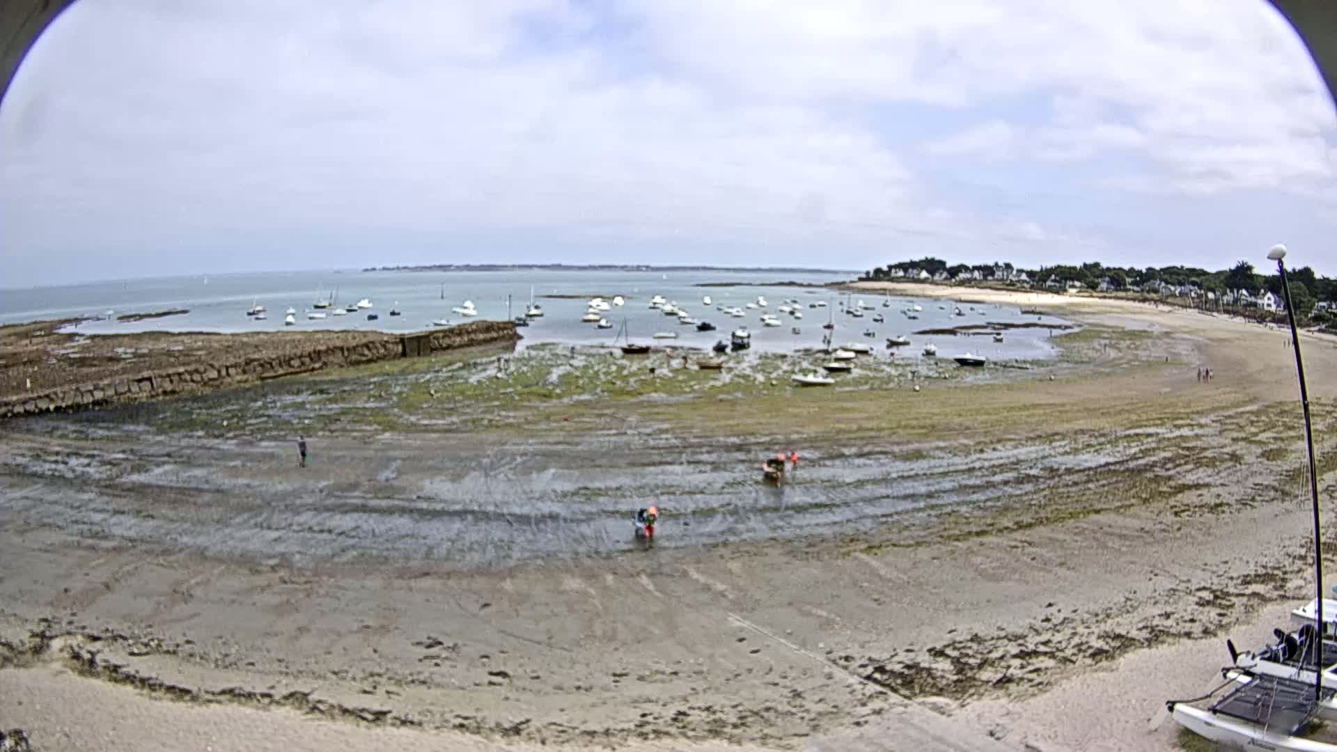  Mesquer , Plage de Lanseria Beach Live Cam - Saint-Nazaire, Loire-Atlantique, Pays de la Loire, France