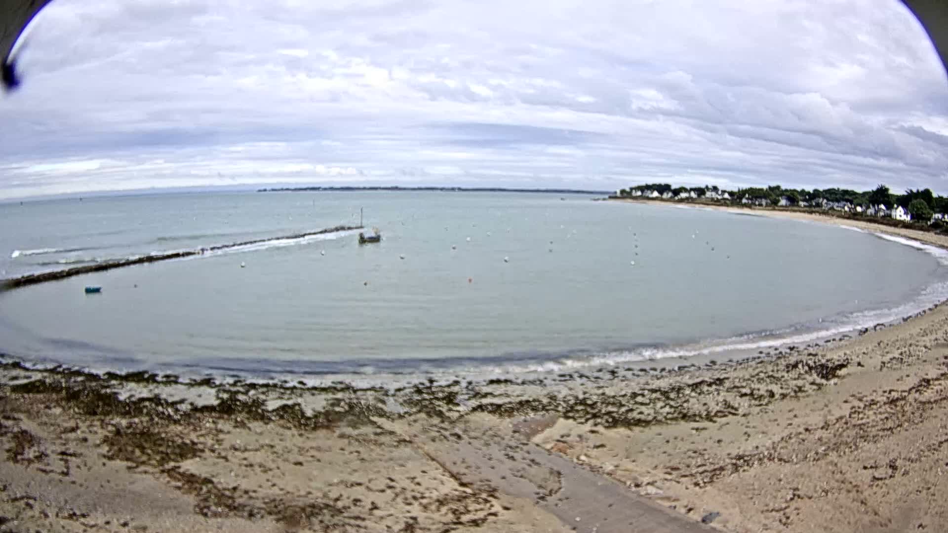  Mesquer , Plage de Lanseria Beach Live Cam - Saint-Nazaire, Loire-Atlantique, Pays de la Loire, France