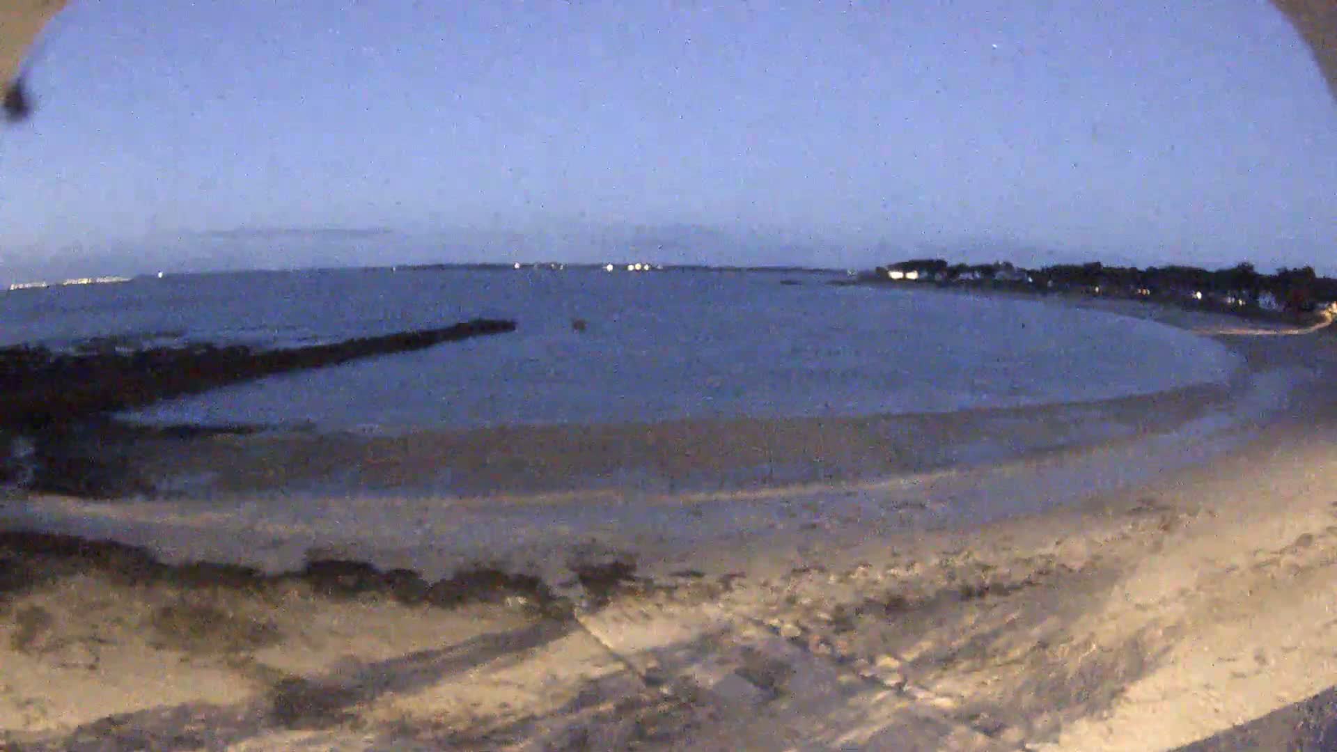  Mesquer , Plage de Lanseria Beach Live Cam - Saint-Nazaire, Loire-Atlantique, Pays de la Loire, France