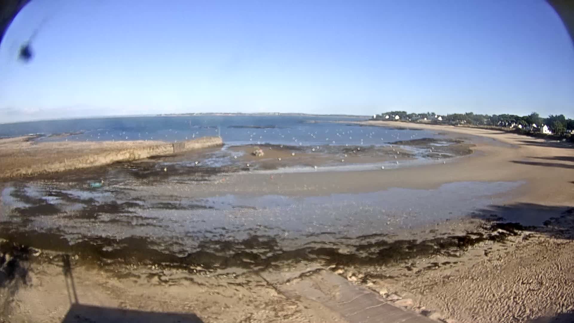  Mesquer , Plage de Lanseria Beach Live Cam - Saint-Nazaire, Loire-Atlantique, Pays de la Loire, France
