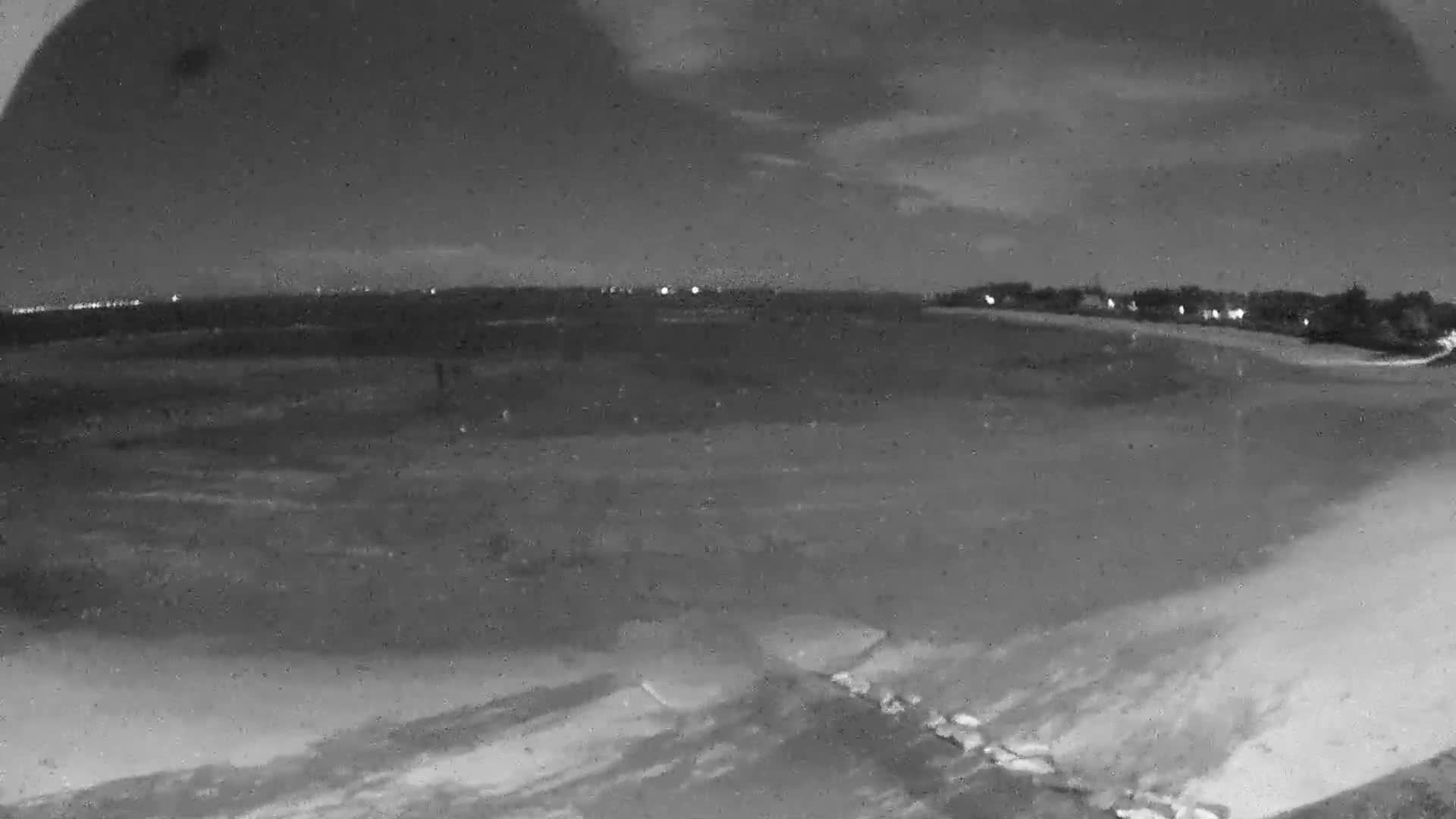  Mesquer , Plage de Lanseria Beach Live Cam - Saint-Nazaire, Loire-Atlantique, Pays de la Loire, France