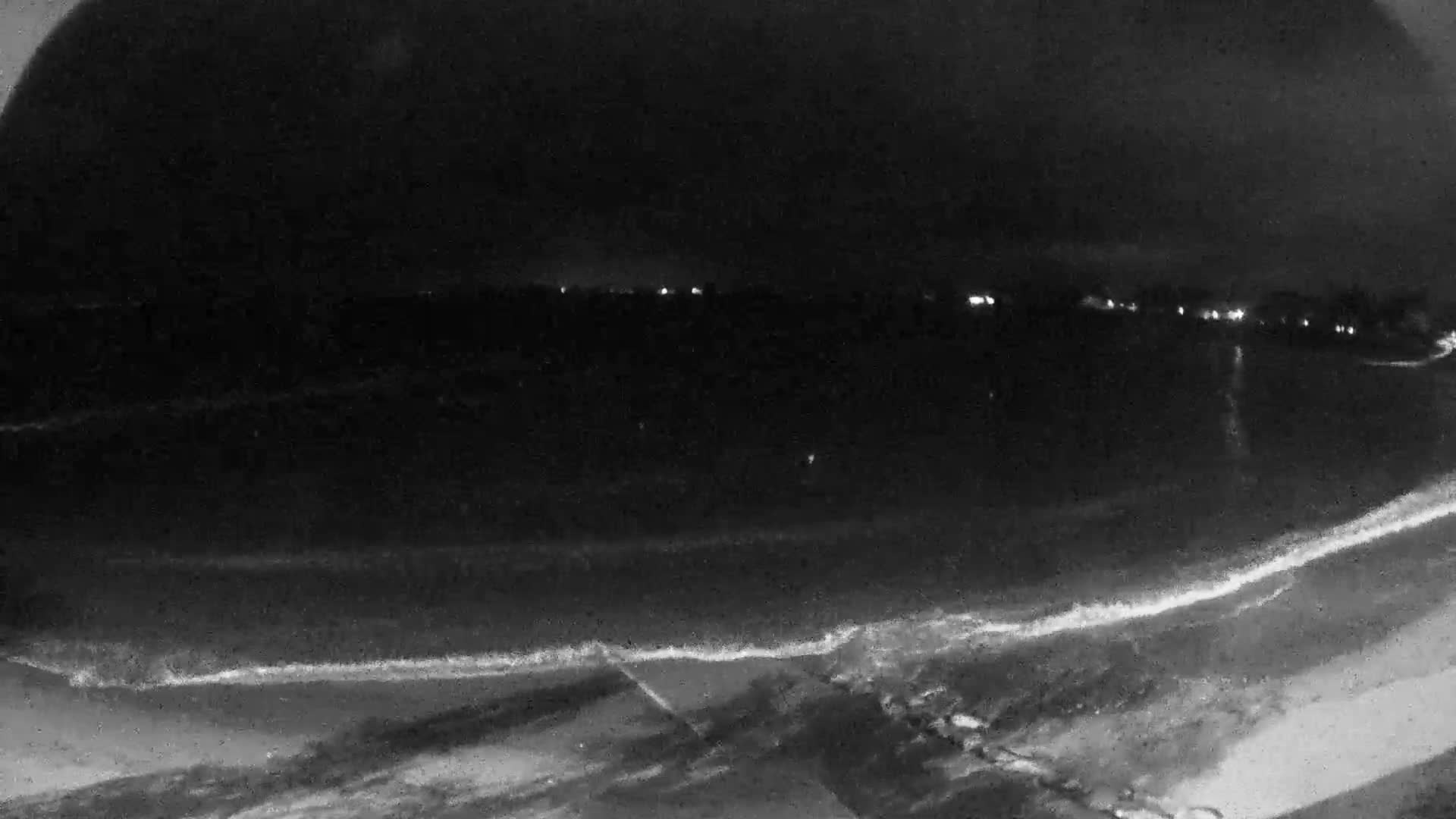  Mesquer , Plage de Lanseria Beach Live Cam - Saint-Nazaire, Loire-Atlantique, Pays de la Loire, France