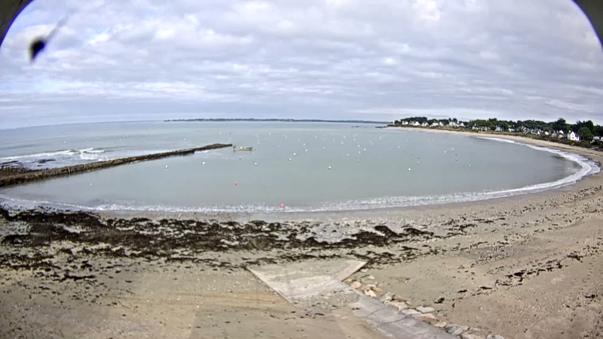  Mesquer , Plage de Lanseria Beach Live Cam - Saint-Nazaire, Loire-Atlantique, Pays de la Loire, France