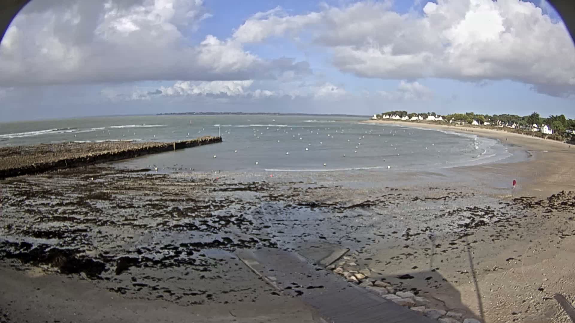  Mesquer , Plage de Lanseria Beach Live Cam - Saint-Nazaire, Loire-Atlantique, Pays de la Loire, France