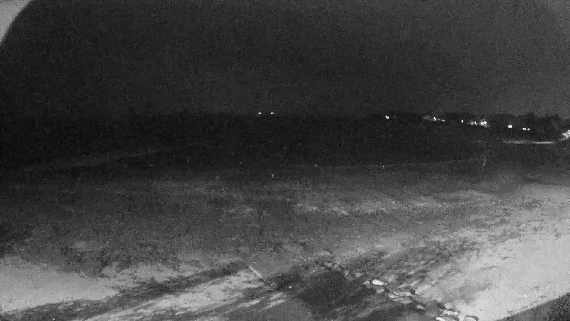  Mesquer , Plage de Lanseria Beach Live Cam - Saint-Nazaire, Loire-Atlantique, Pays de la Loire, France
