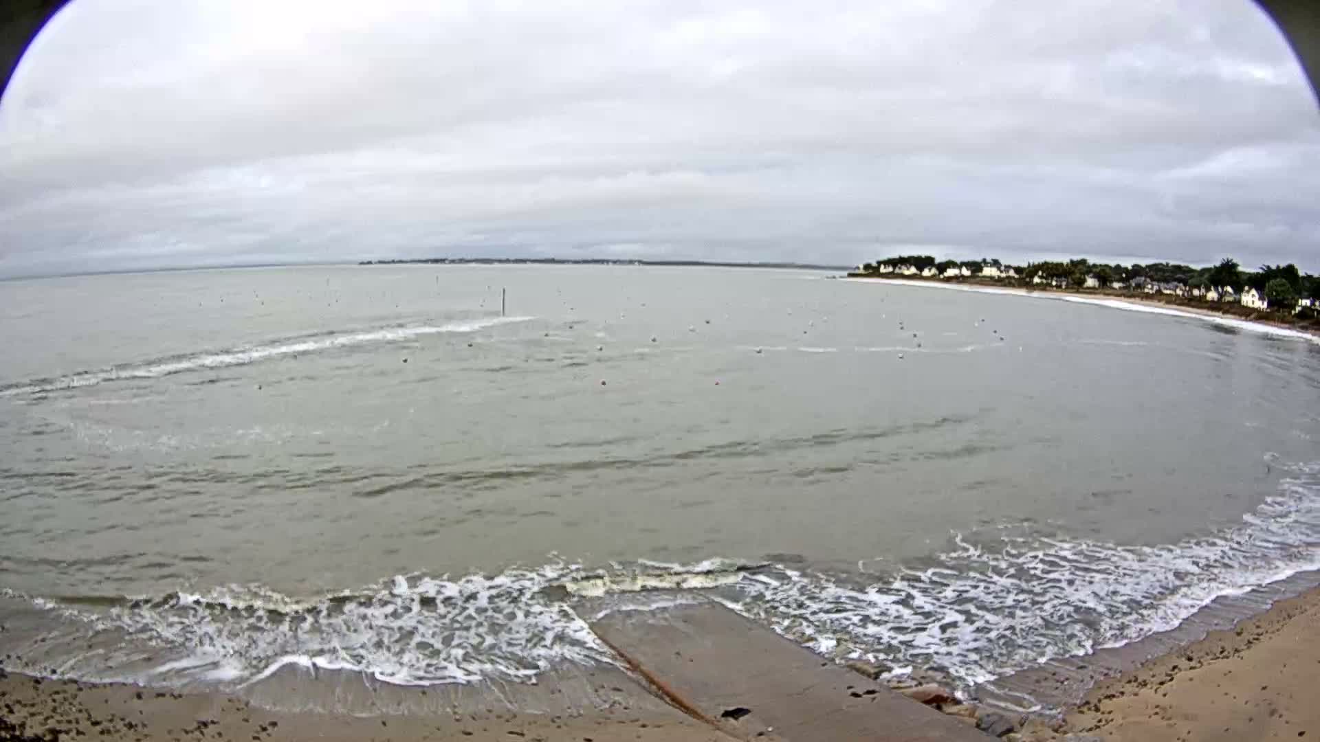  Mesquer , Plage de Lanseria Beach Live Cam - Saint-Nazaire, Loire-Atlantique, Pays de la Loire, France
