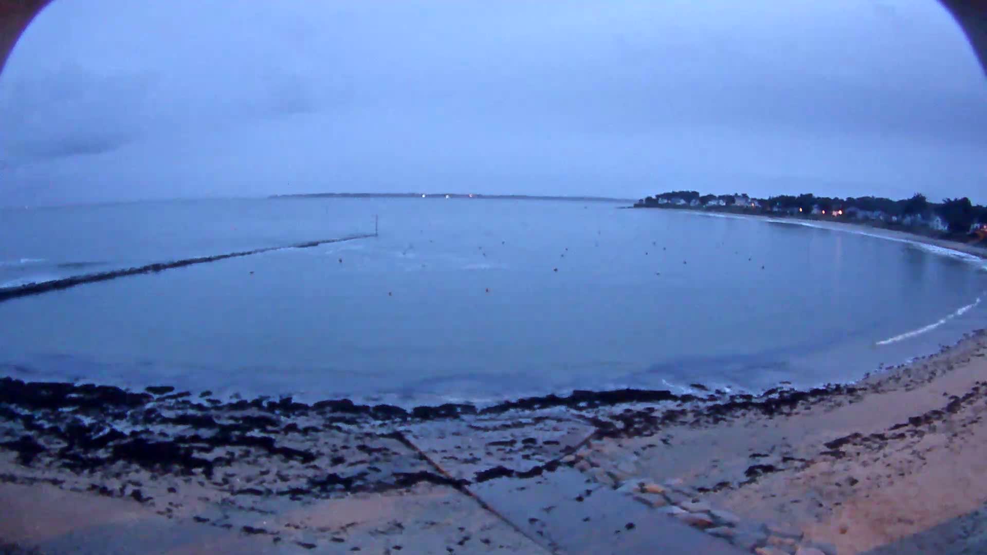  Mesquer , Plage de Lanseria Beach Live Cam - Saint-Nazaire, Loire-Atlantique, Pays de la Loire, France