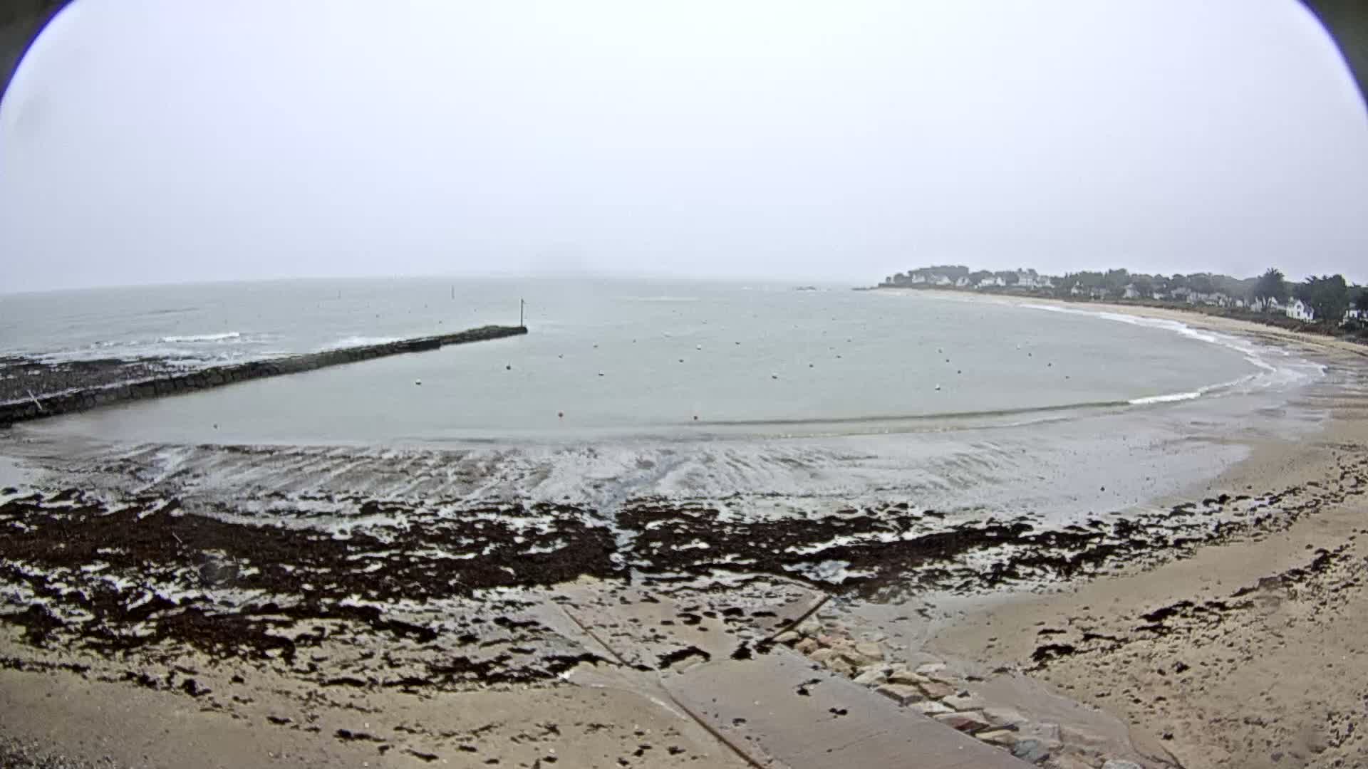  Mesquer , Plage de Lanseria Beach Live Cam - Saint-Nazaire, Loire-Atlantique, Pays de la Loire, France