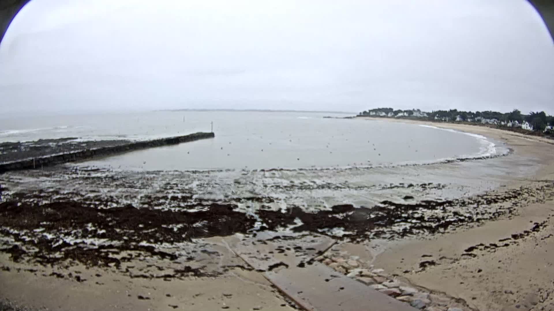  Mesquer , Plage de Lanseria Beach Live Cam - Saint-Nazaire, Loire-Atlantique, Pays de la Loire, France