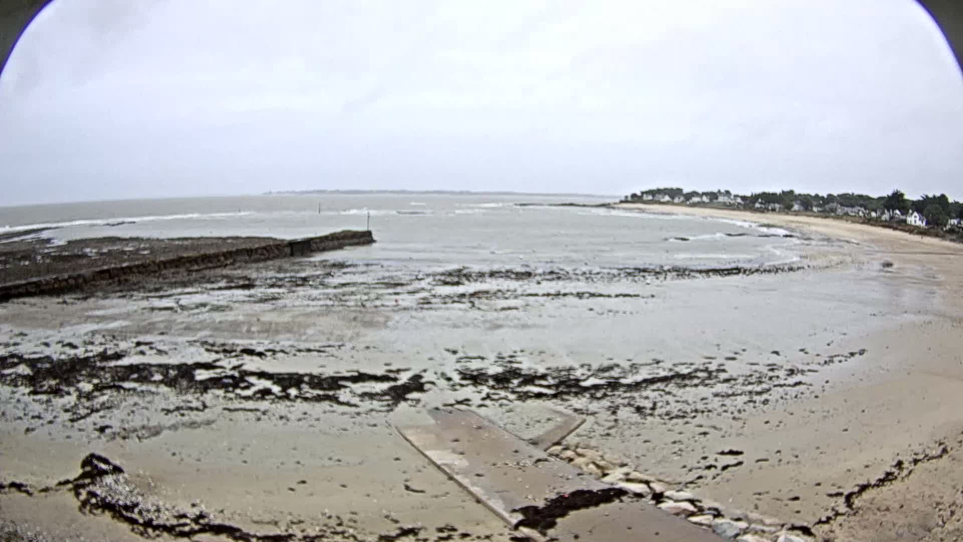  Mesquer , Plage de Lanseria Beach Live Cam - Saint-Nazaire, Loire-Atlantique, Pays de la Loire, France