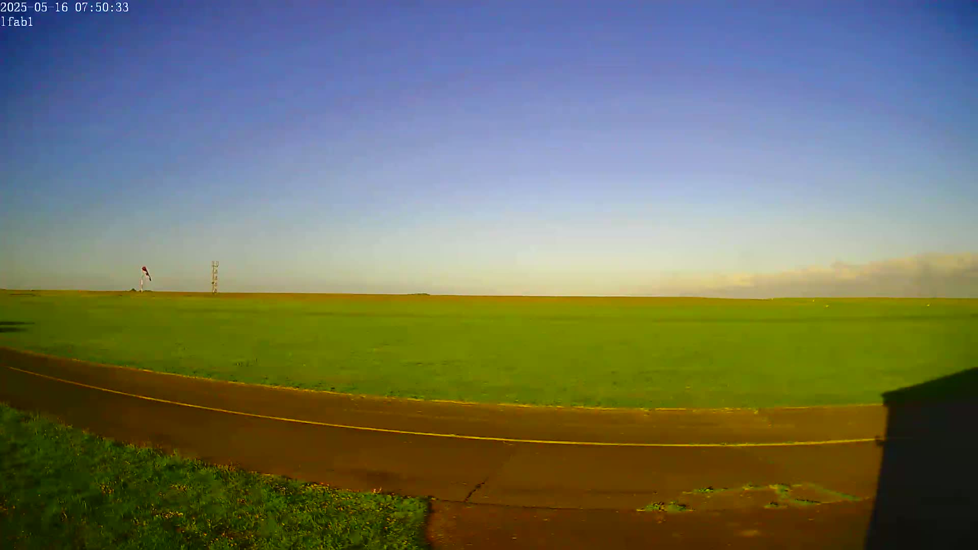 Dieppe Saint Aubin Airport Aérodrome Skyline Live Cam DPE/LFAB- Dieppe, Seine-Maritime, Normandie, France