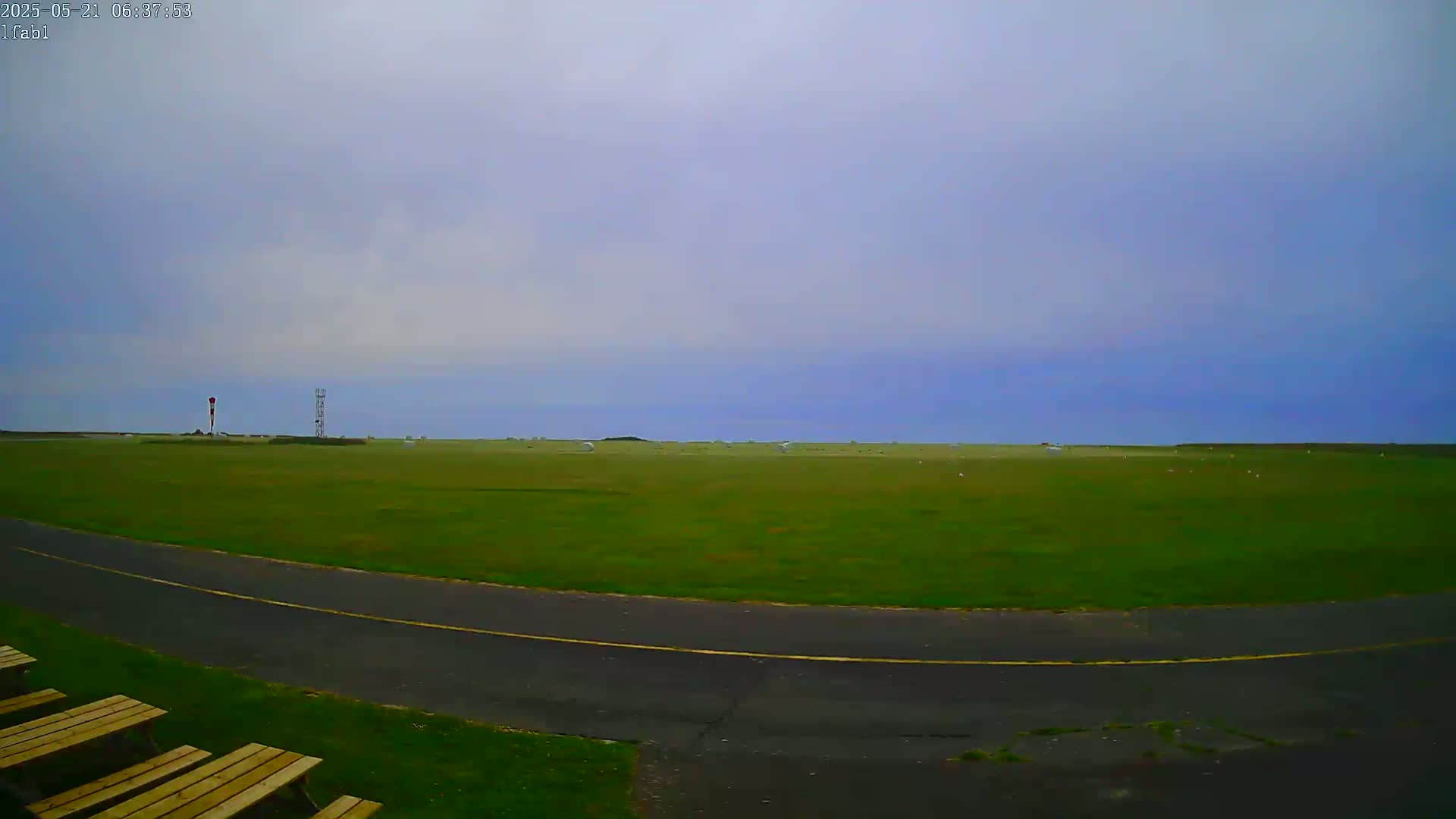 Dieppe Saint Aubin Airport Aérodrome Skyline Live Cam DPE/LFAB- Dieppe, Seine-Maritime, Normandie, France
