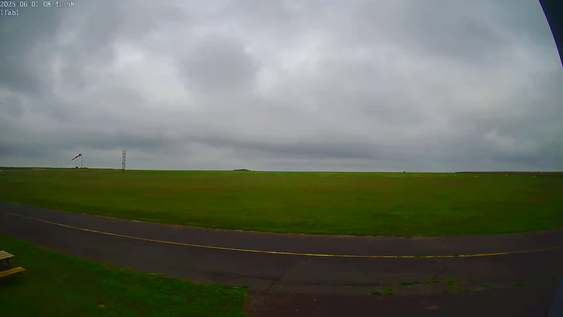 Dieppe Saint Aubin Airport Aérodrome Skyline Live Cam DPE/LFAB- Dieppe, Seine-Maritime, Normandie, France