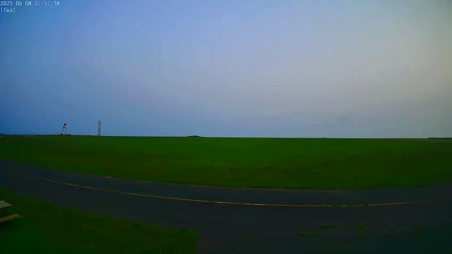 Dieppe Saint Aubin Airport Aérodrome Skyline Live Cam DPE/LFAB- Dieppe, Seine-Maritime, Normandie, France
