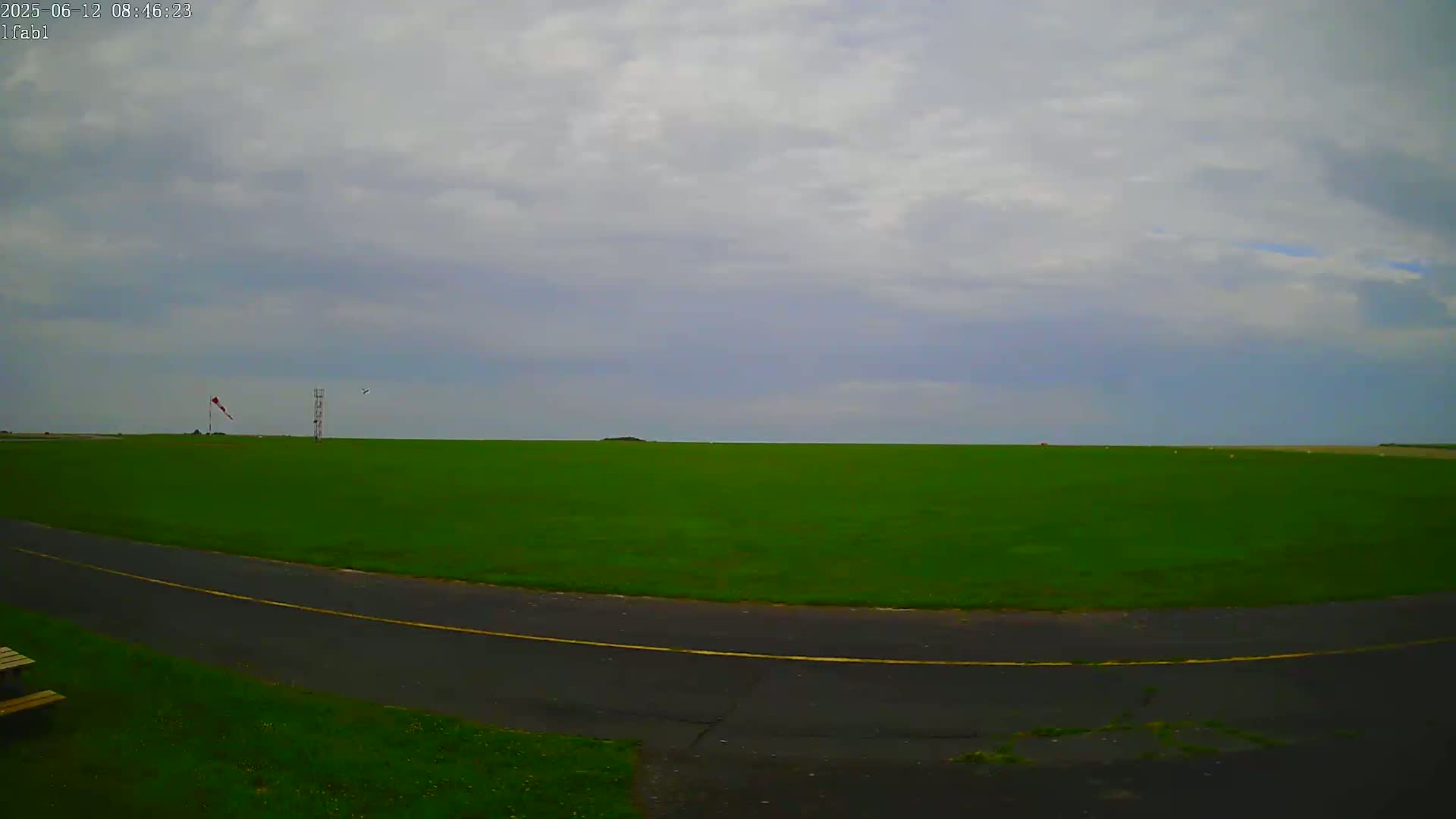 Dieppe Saint Aubin Airport Aérodrome Skyline Live Cam DPE/LFAB- Dieppe, Seine-Maritime, Normandie, France