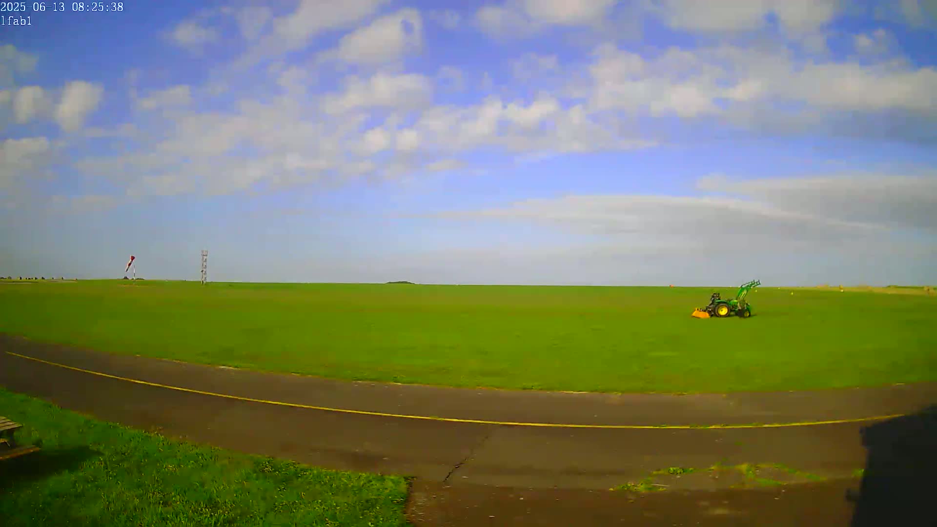 Dieppe Saint Aubin Airport Aérodrome Skyline Live Cam DPE/LFAB- Dieppe, Seine-Maritime, Normandie, France