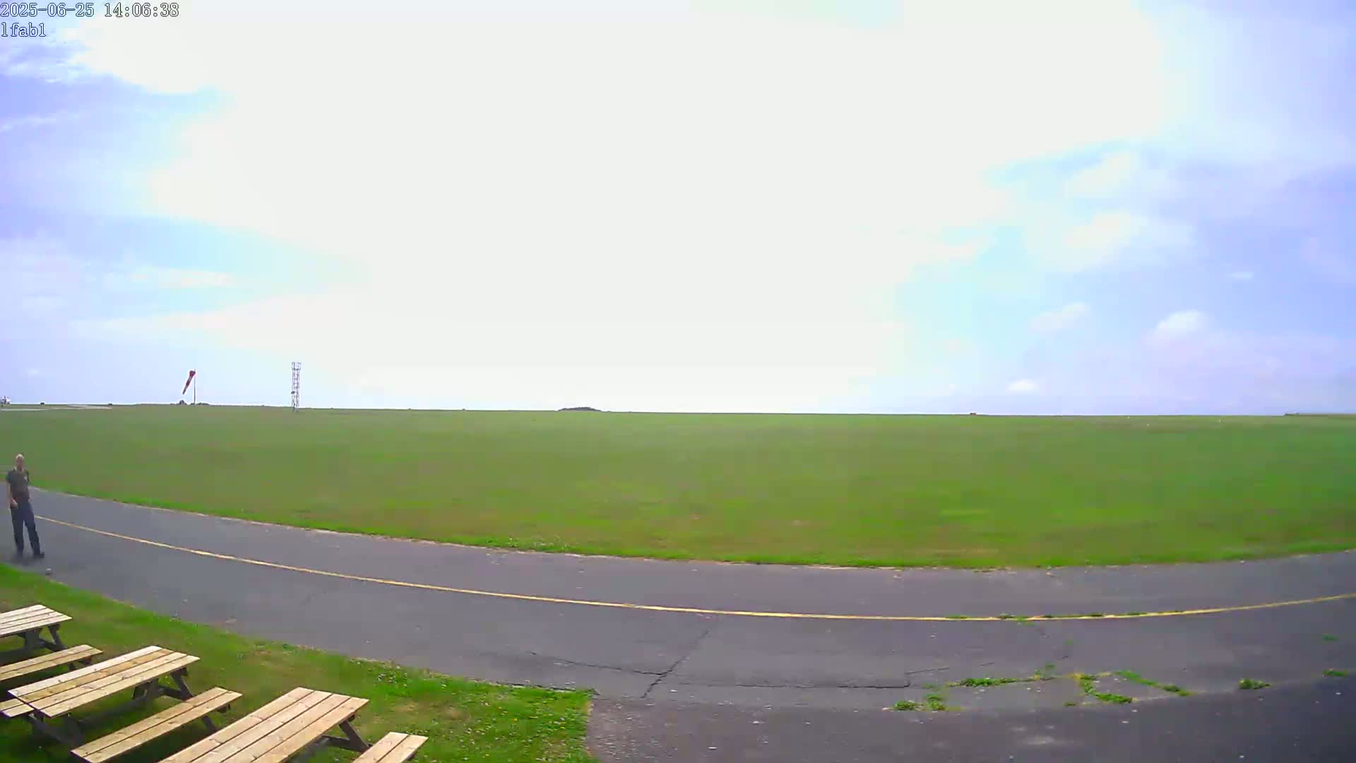 Dieppe Saint Aubin Airport Aérodrome Skyline Live Cam DPE/LFAB- Dieppe, Seine-Maritime, Normandie, France