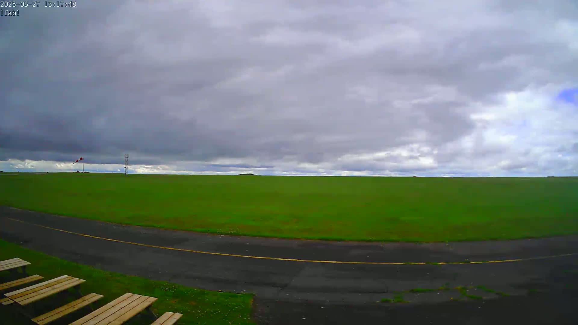 Dieppe Saint Aubin Airport Aérodrome Skyline Live Cam DPE/LFAB- Dieppe, Seine-Maritime, Normandie, France