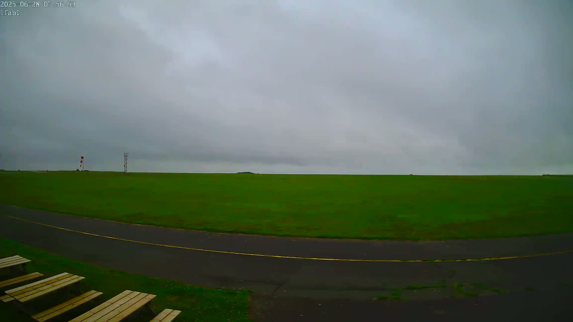 Dieppe Saint Aubin Airport Aérodrome Skyline Live Cam DPE/LFAB- Dieppe, Seine-Maritime, Normandie, France