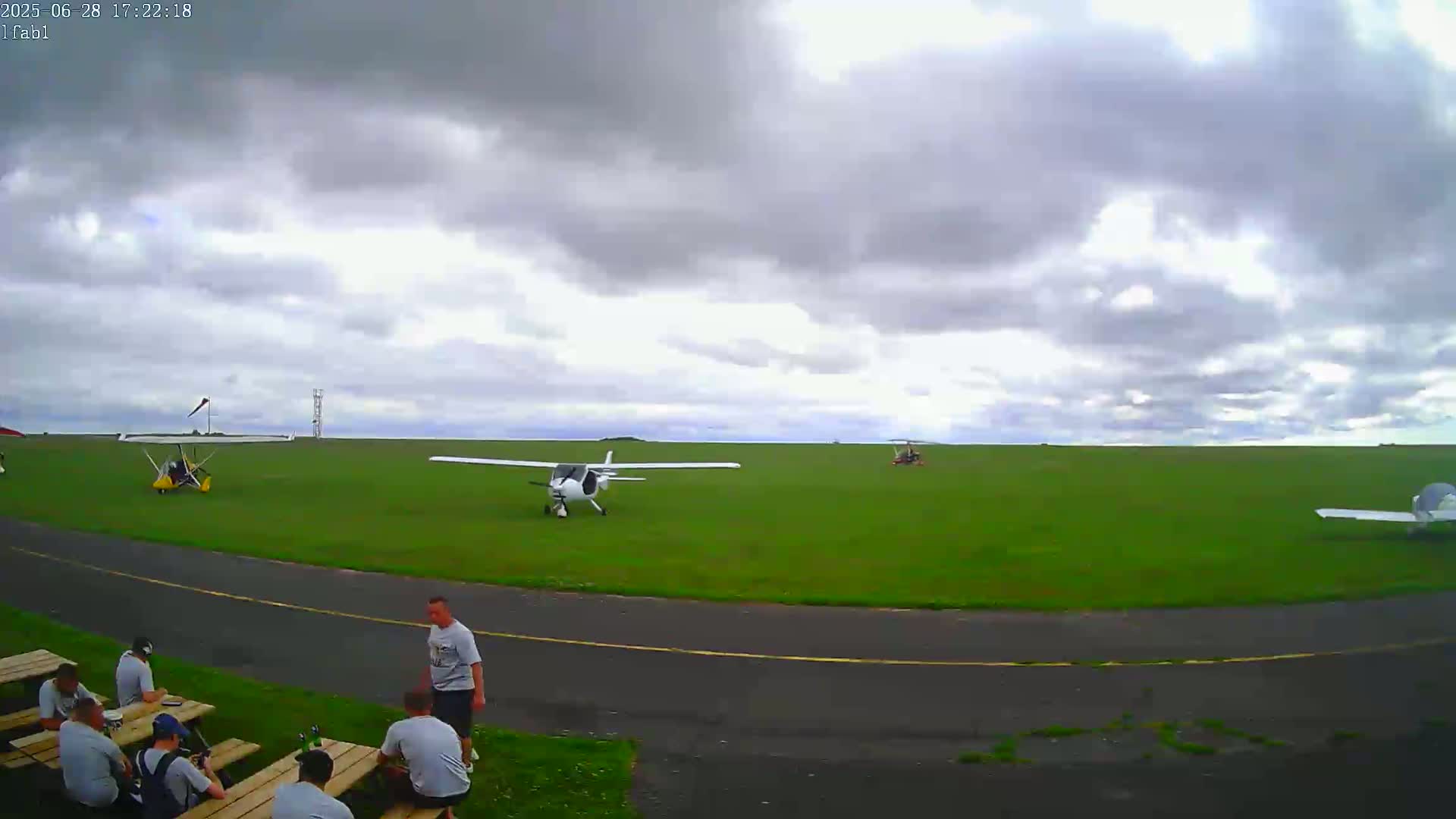 Dieppe Saint Aubin Airport Aérodrome Skyline Live Cam DPE/LFAB- Dieppe, Seine-Maritime, Normandie, France
