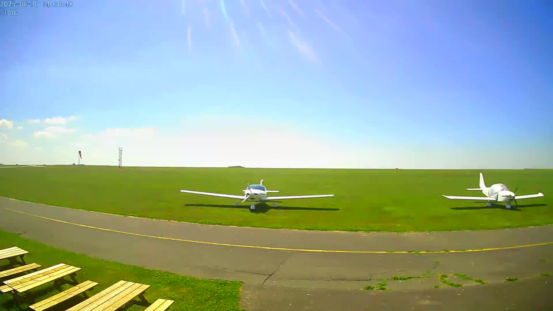 Dieppe Saint Aubin Airport Aérodrome Skyline Live Cam DPE/LFAB- Dieppe, Seine-Maritime, Normandie, France