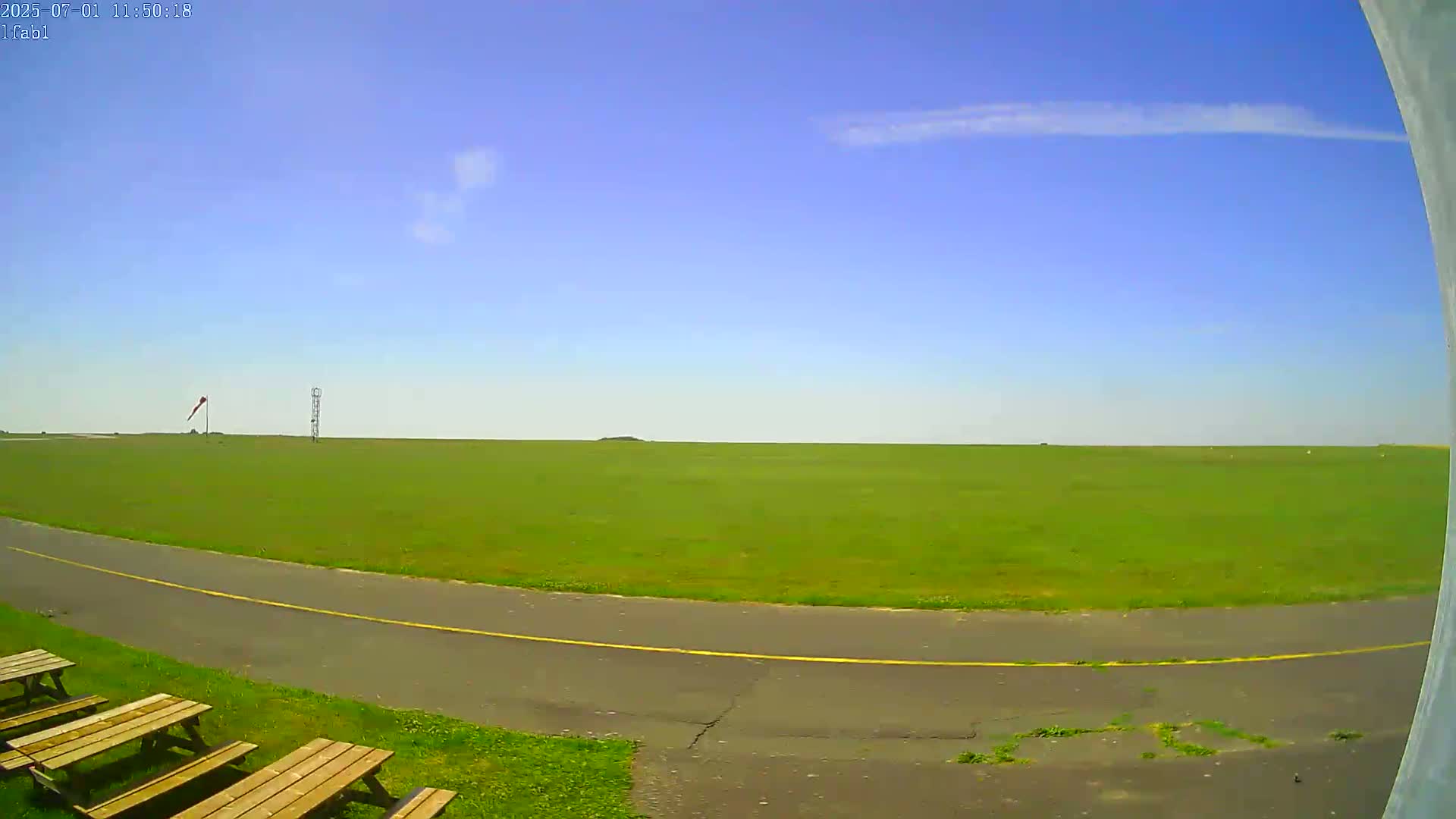 Dieppe Saint Aubin Airport Aérodrome Skyline Live Cam DPE/LFAB- Dieppe, Seine-Maritime, Normandie, France