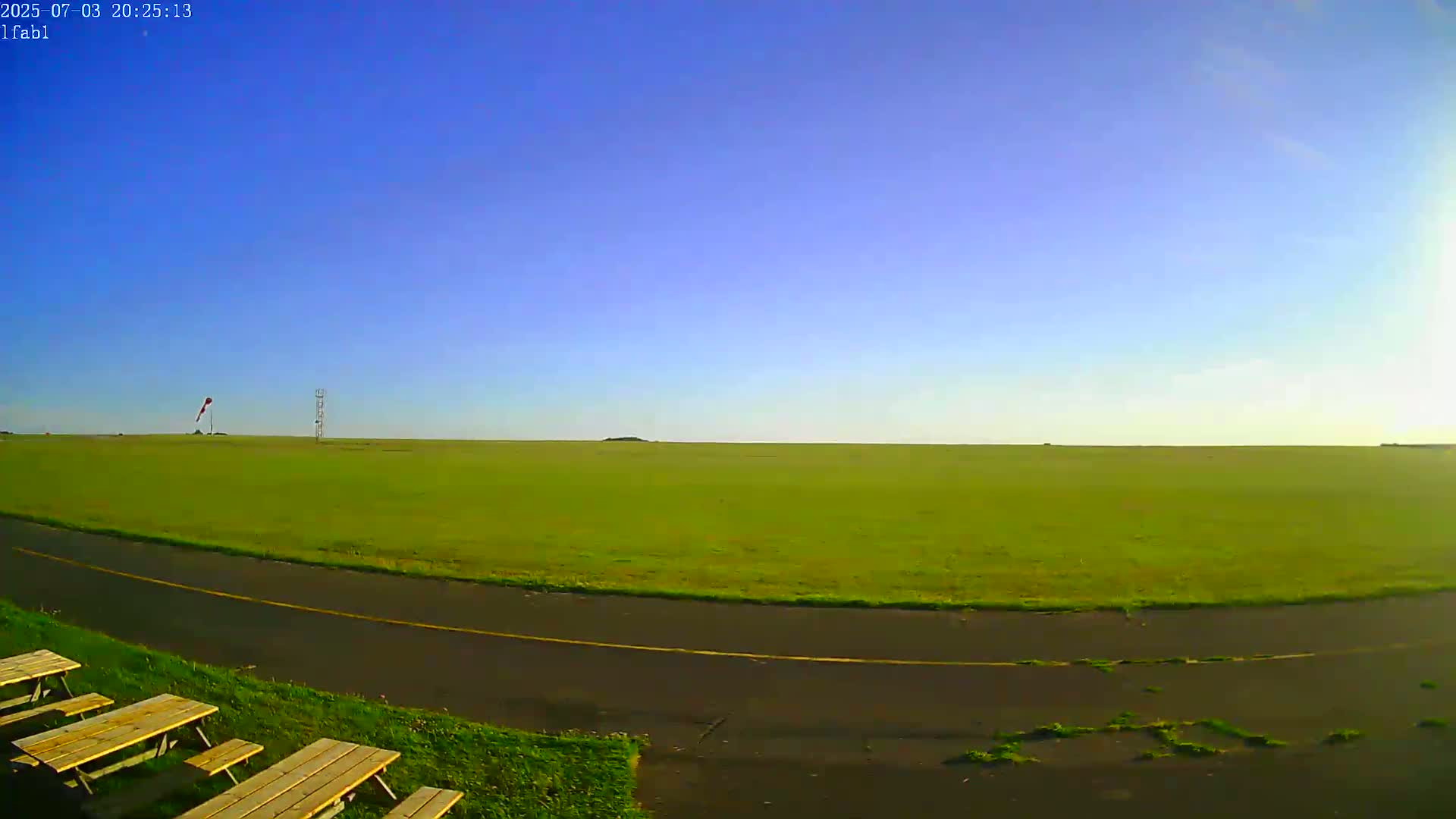 Dieppe Saint Aubin Airport Aérodrome Skyline Live Cam DPE/LFAB- Dieppe, Seine-Maritime, Normandie, France