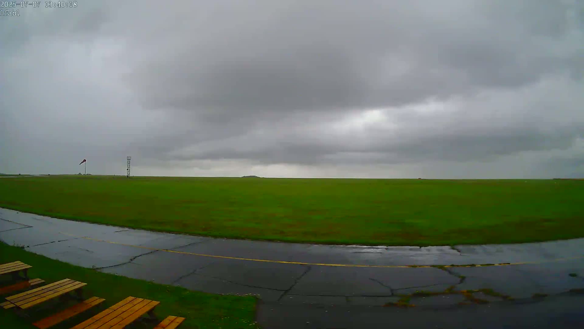 Dieppe Saint Aubin Airport Aérodrome Skyline Live Cam DPE/LFAB- Dieppe, Seine-Maritime, Normandie, France