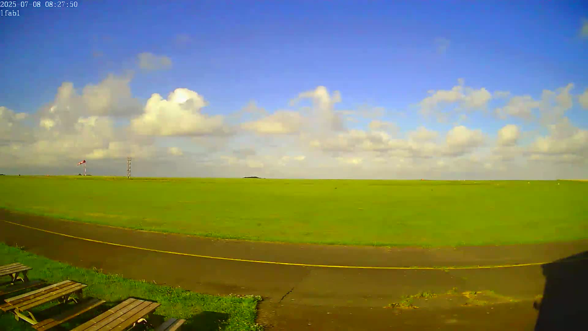 Dieppe Saint Aubin Airport Aérodrome Skyline Live Cam DPE/LFAB- Dieppe, Seine-Maritime, Normandie, France
