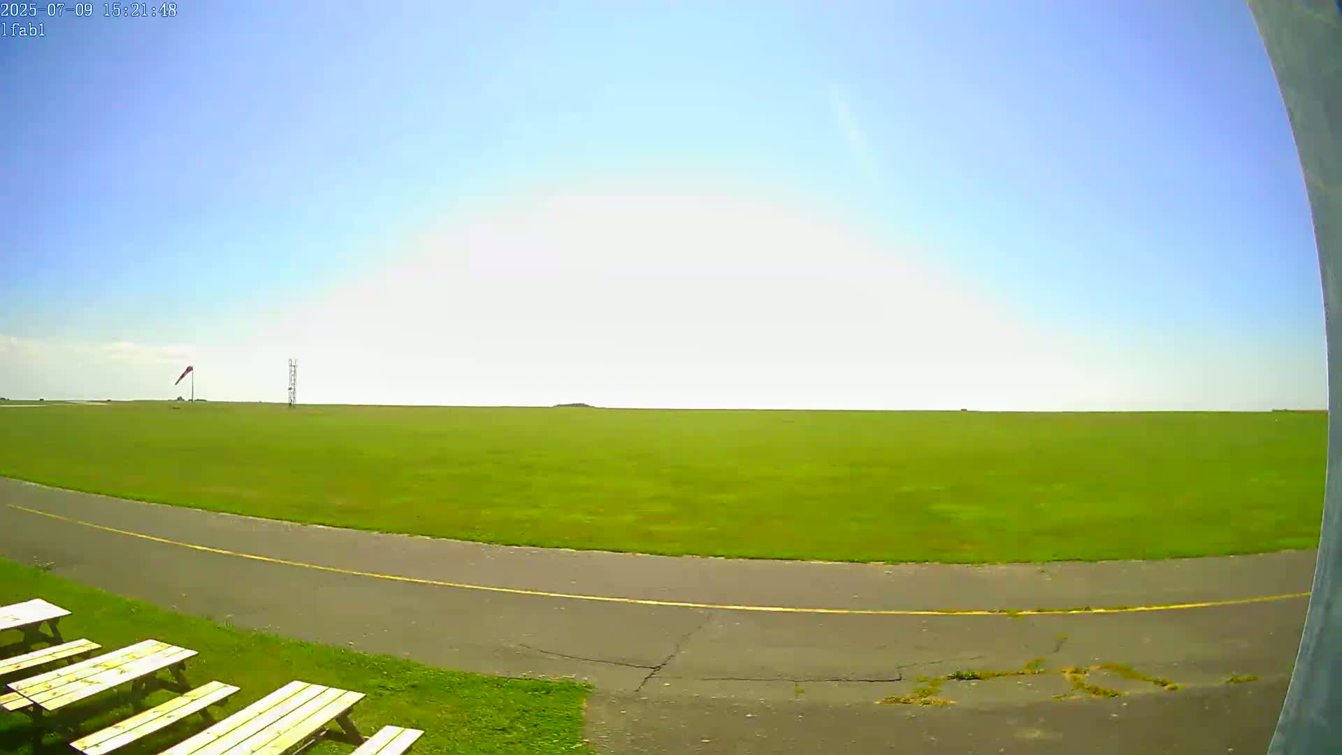 Dieppe Saint Aubin Airport Aérodrome Skyline Live Cam DPE/LFAB- Dieppe, Seine-Maritime, Normandie, France