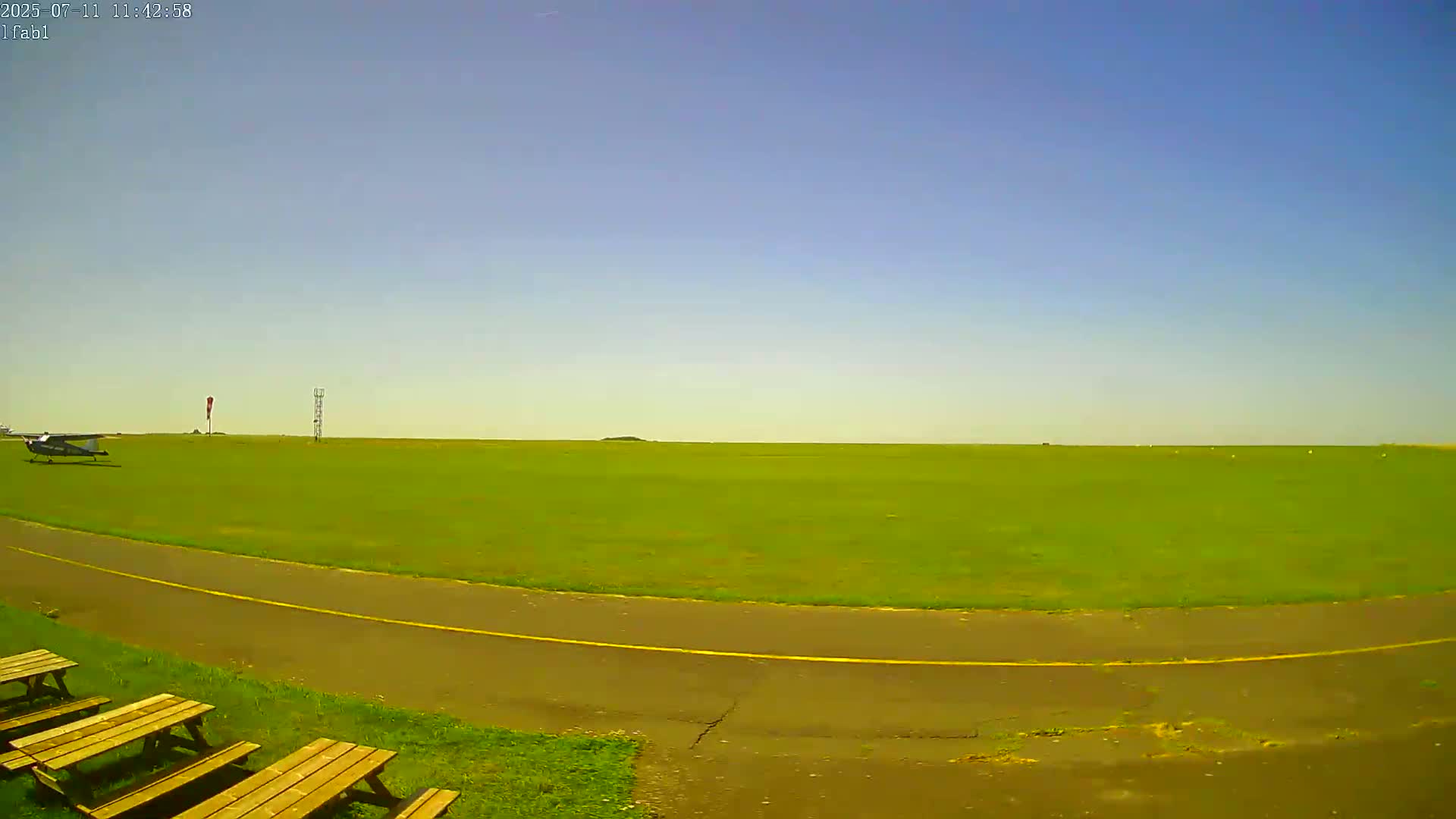 Dieppe Saint Aubin Airport Aérodrome Skyline Live Cam DPE/LFAB- Dieppe, Seine-Maritime, Normandie, France